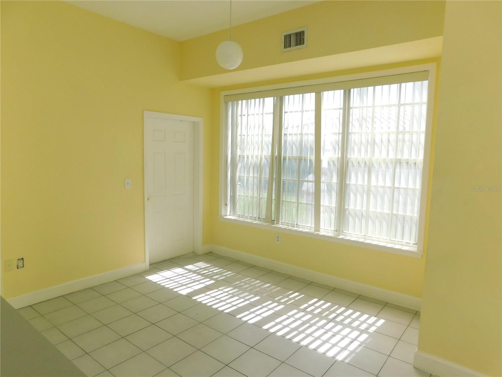 Image 12 of 51 For 1720 Arabian Lane