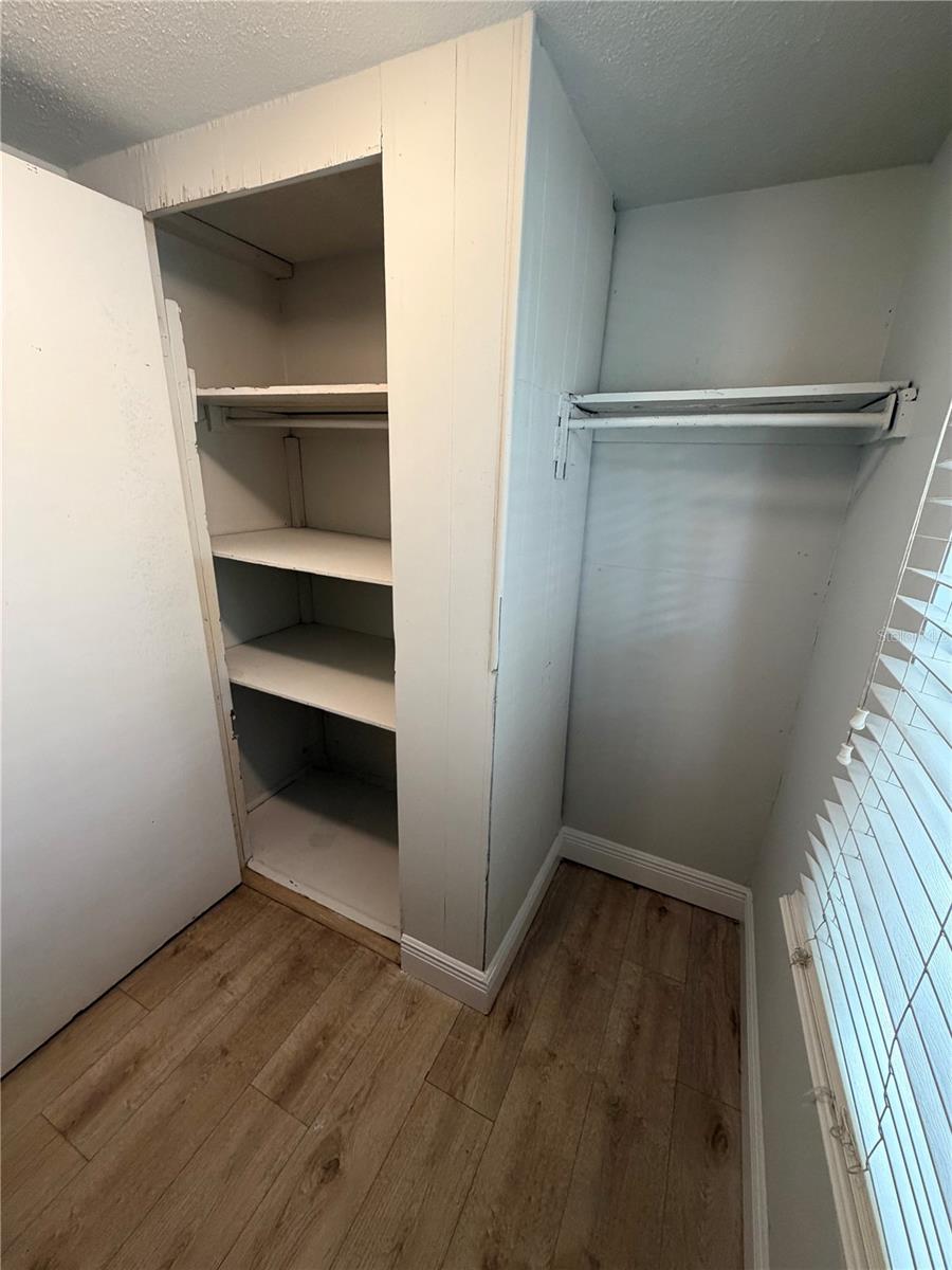 Listing photo id 18 for 443 Mcfall Avenue