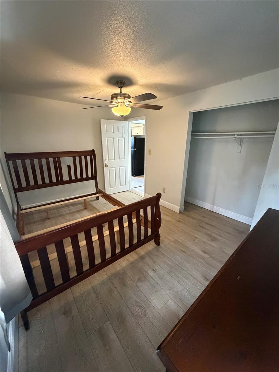 Listing photo id 21 for 443 Mcfall Avenue