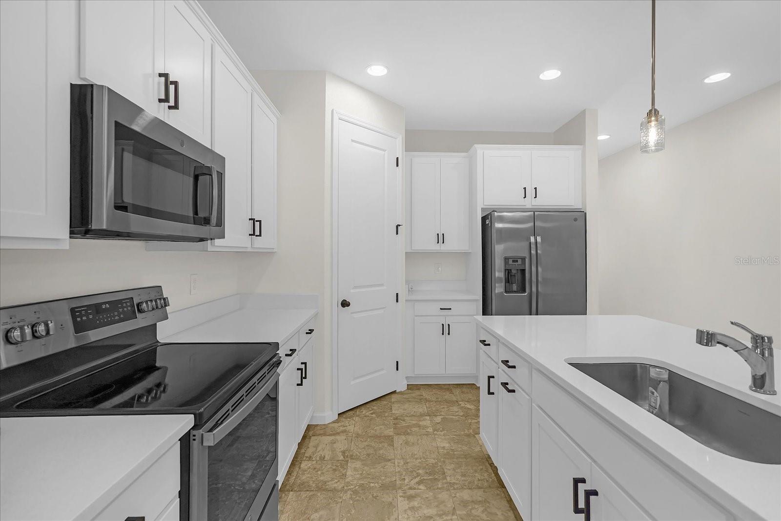 Image 11 of 30 For 551 Lake Smart Boulevard