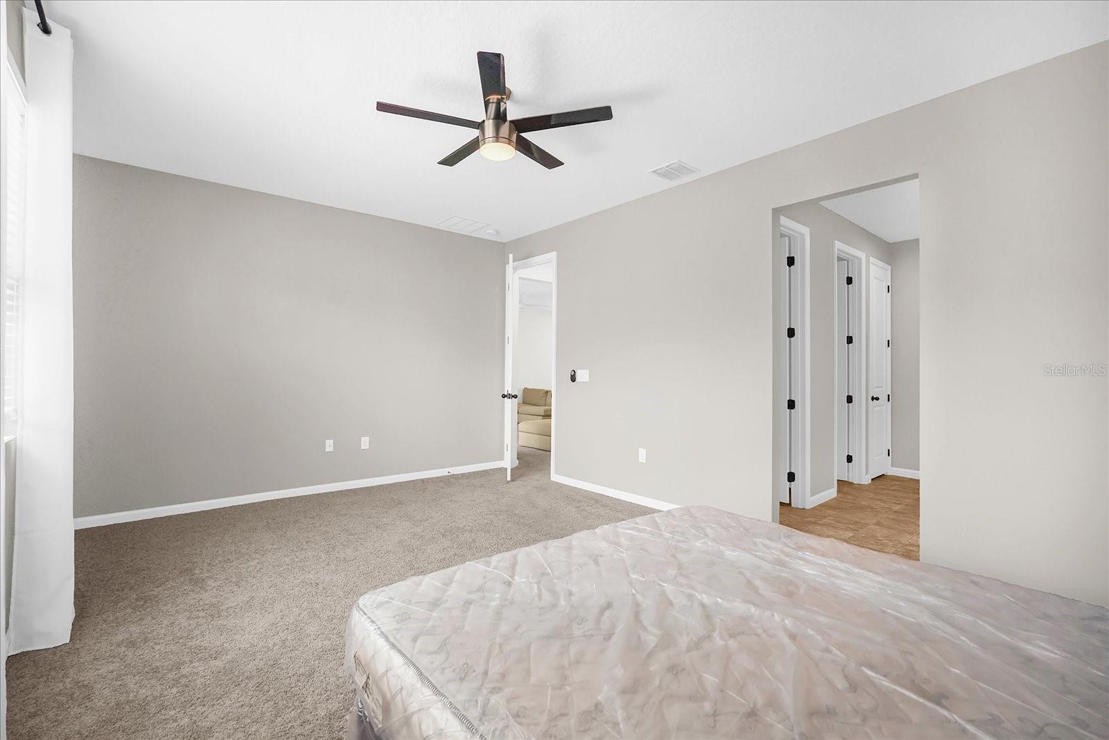 Image 13 of 30 For 551 Lake Smart Boulevard