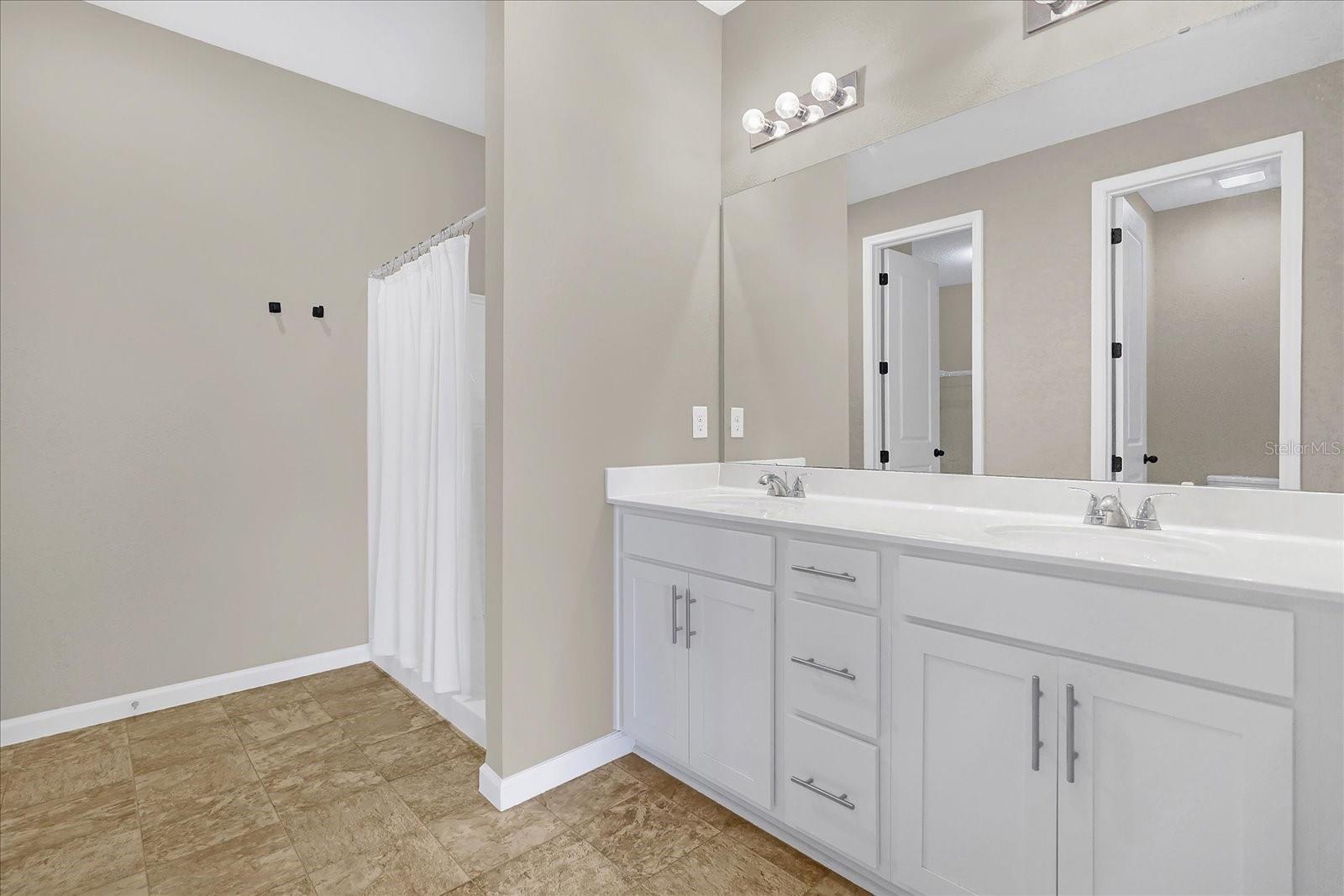 Image 15 of 30 For 551 Lake Smart Boulevard