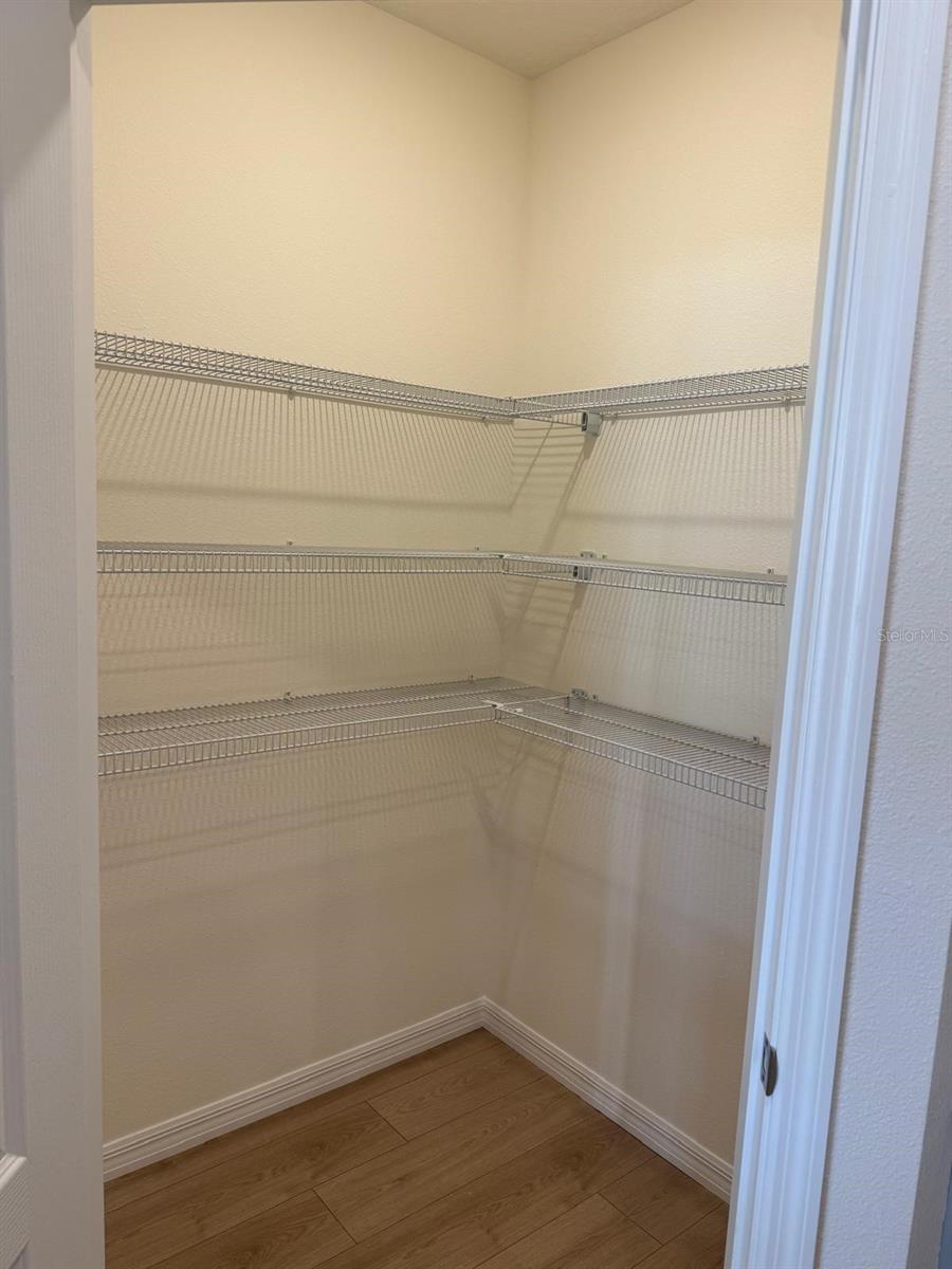 Image 21 of 29 For 299 Conway Avenue