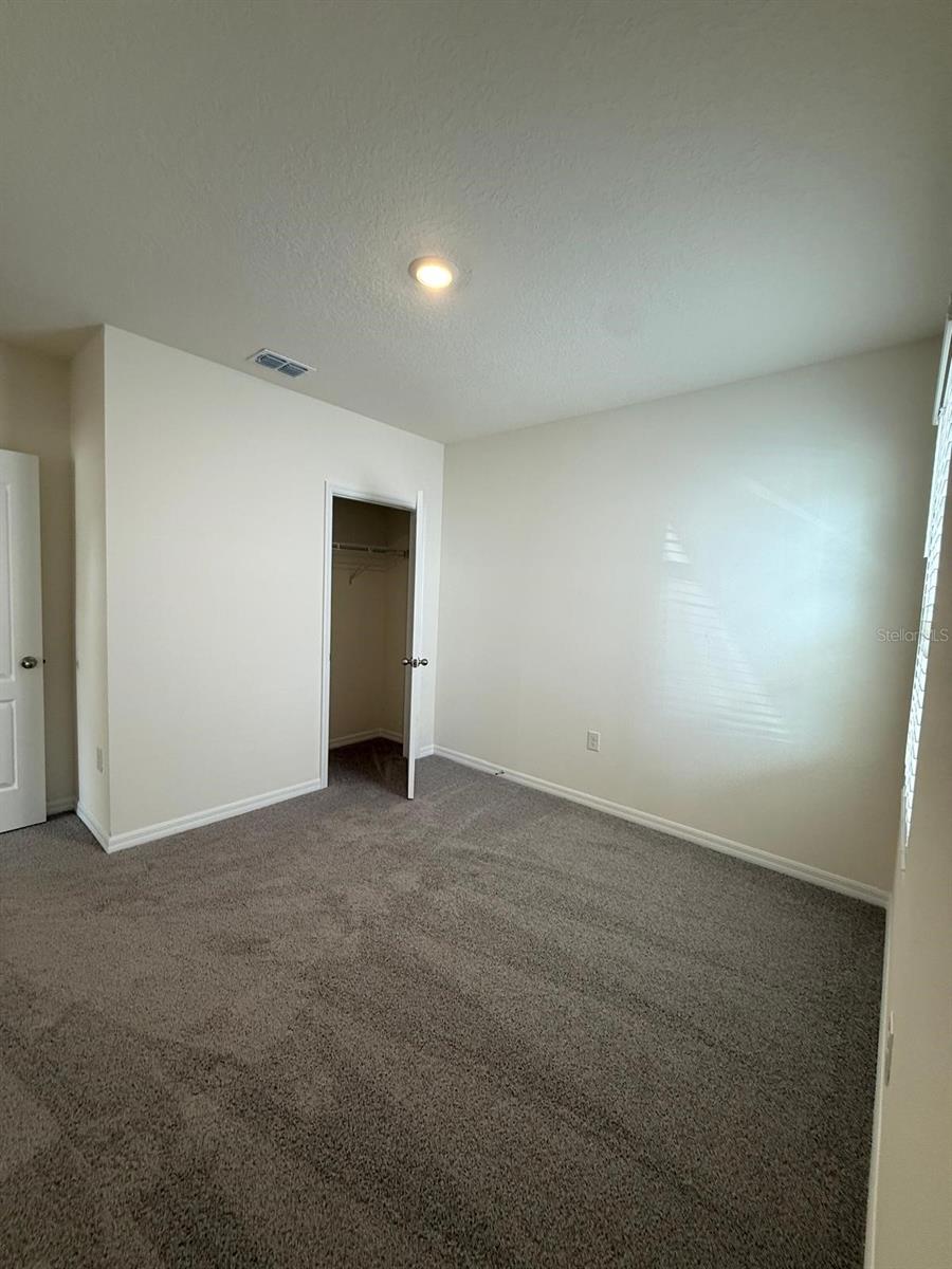 Image 22 of 29 For 299 Conway Avenue