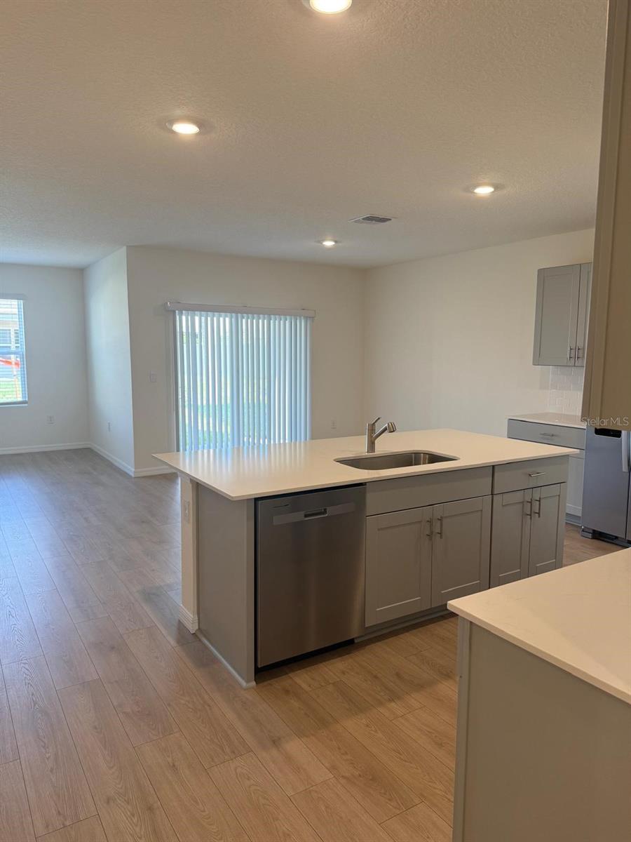 Image 9 of 29 For 299 Conway Avenue