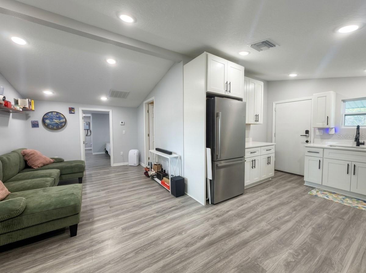 Image 12 of 29 For 1611 Salmon Street