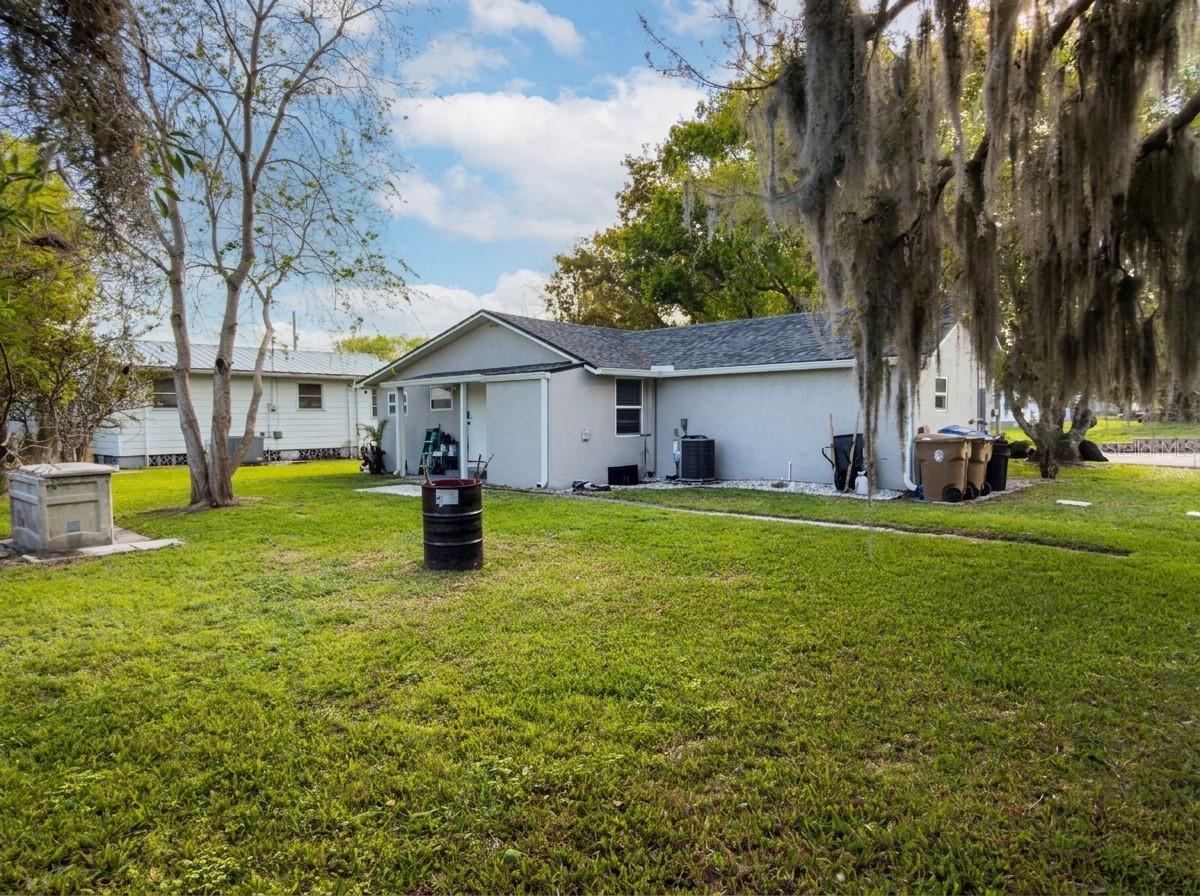 Image 27 of 29 For 1611 Salmon Street