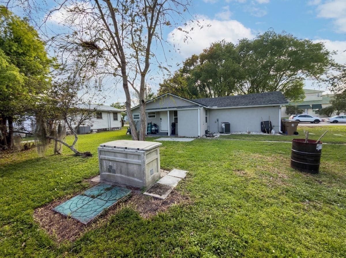 Image 28 of 29 For 1611 Salmon Street