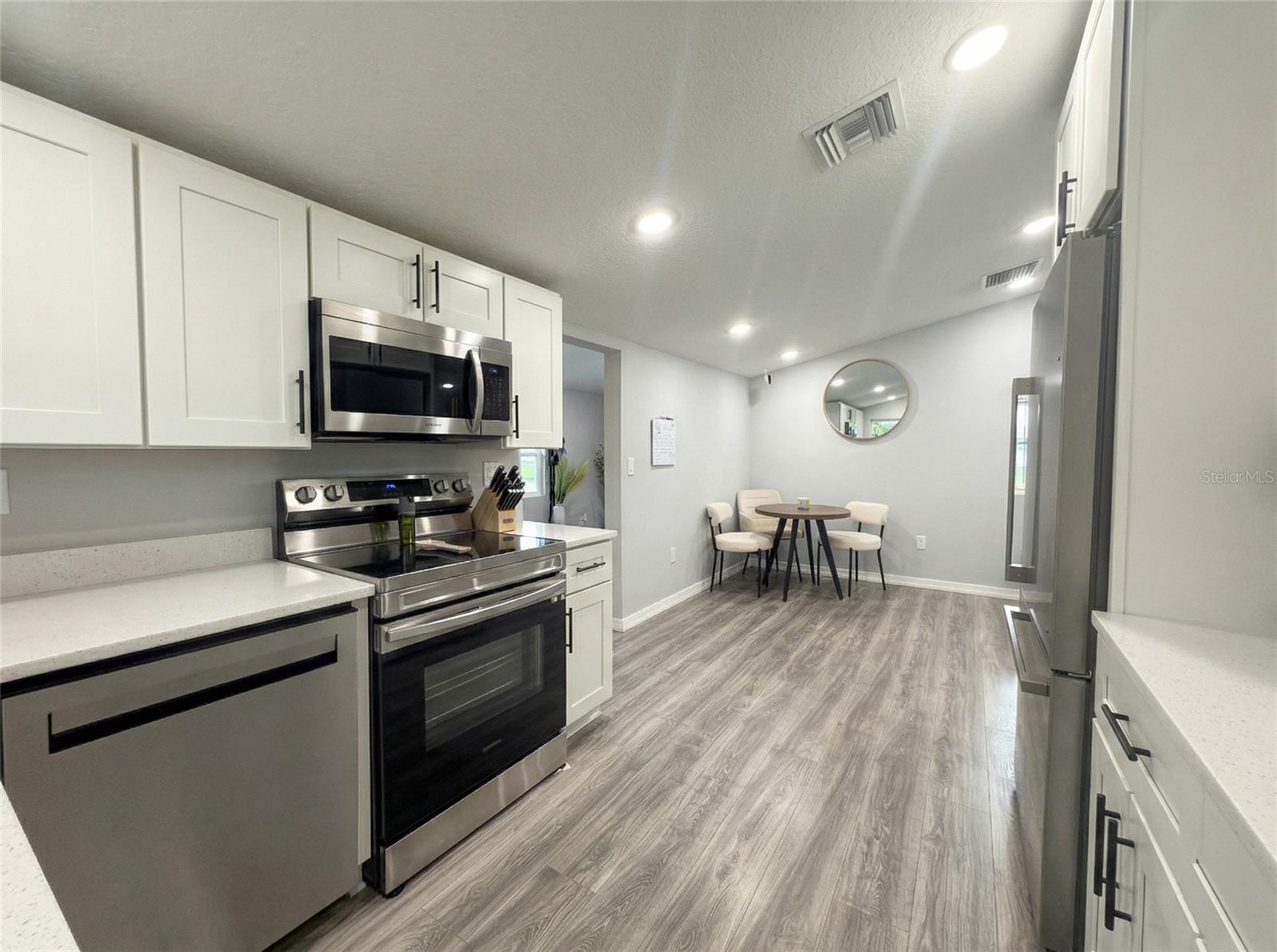 Image 9 of 29 For 1611 Salmon Street