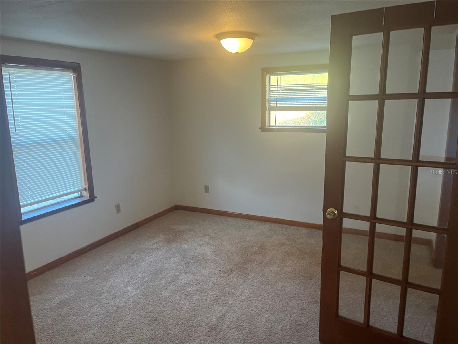 Image 16 of 35 For 142 Winston Avenue