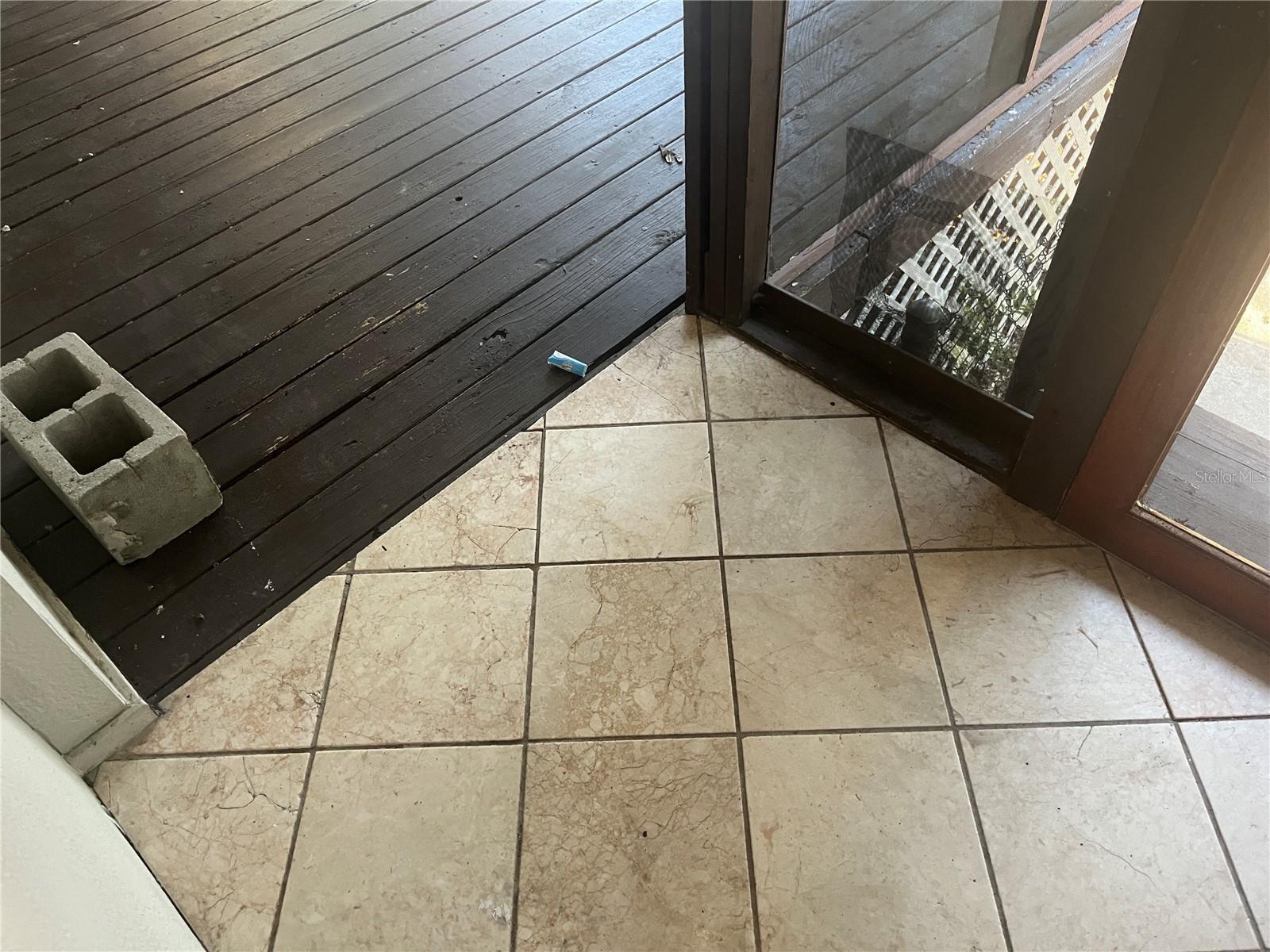 Image 31 of 35 For 142 Winston Avenue