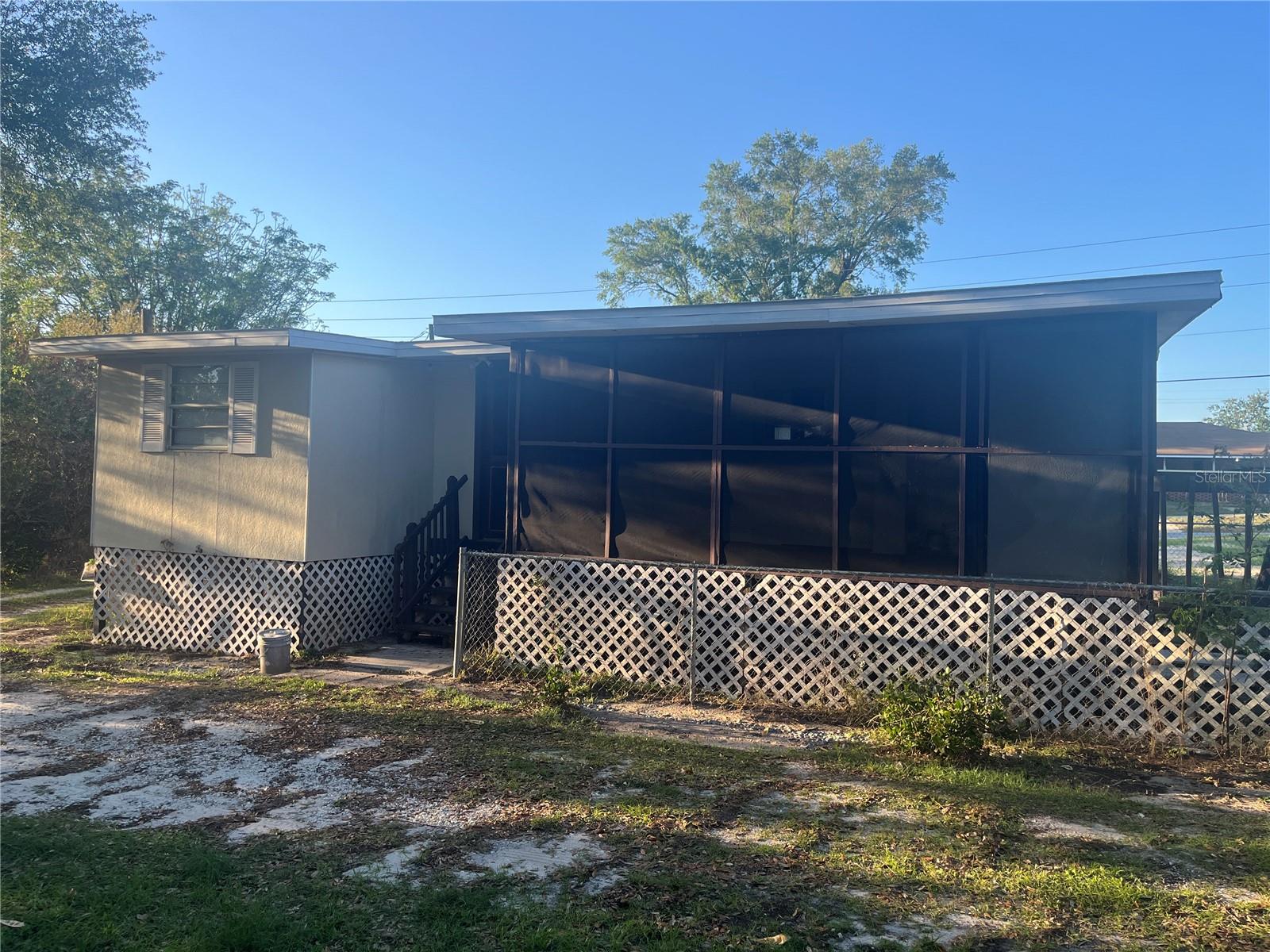 Image 9 of 35 For 142 Winston Avenue