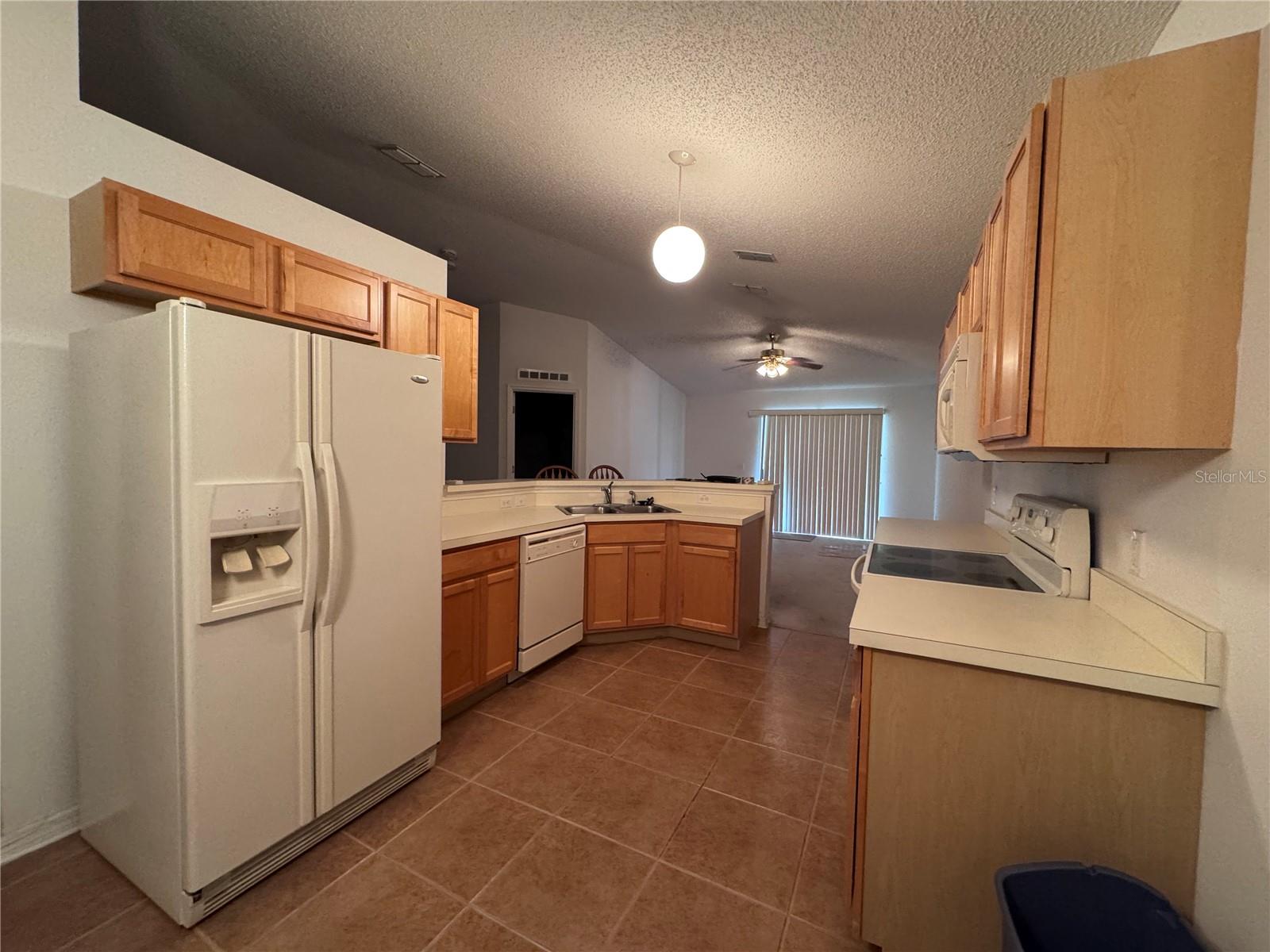 Image 3 of 28 For 273 Curtis Avenue