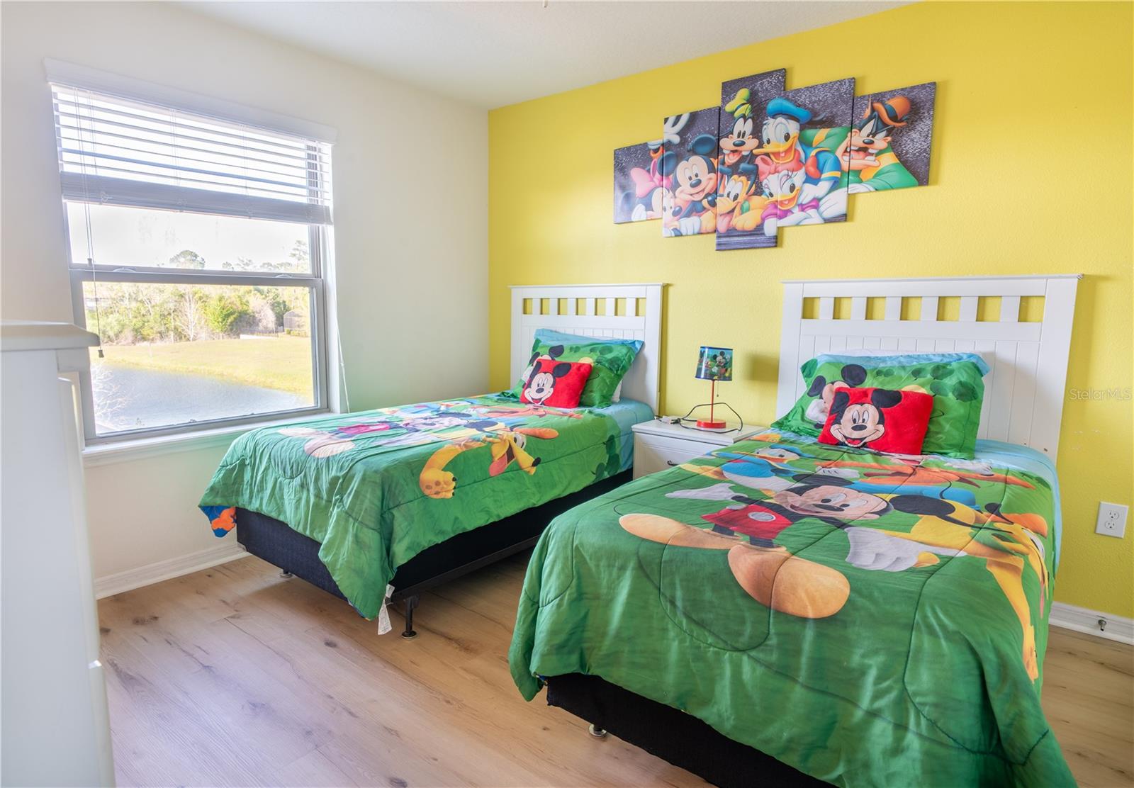 Image 18 of 26 For 8825 Corcovado Drive