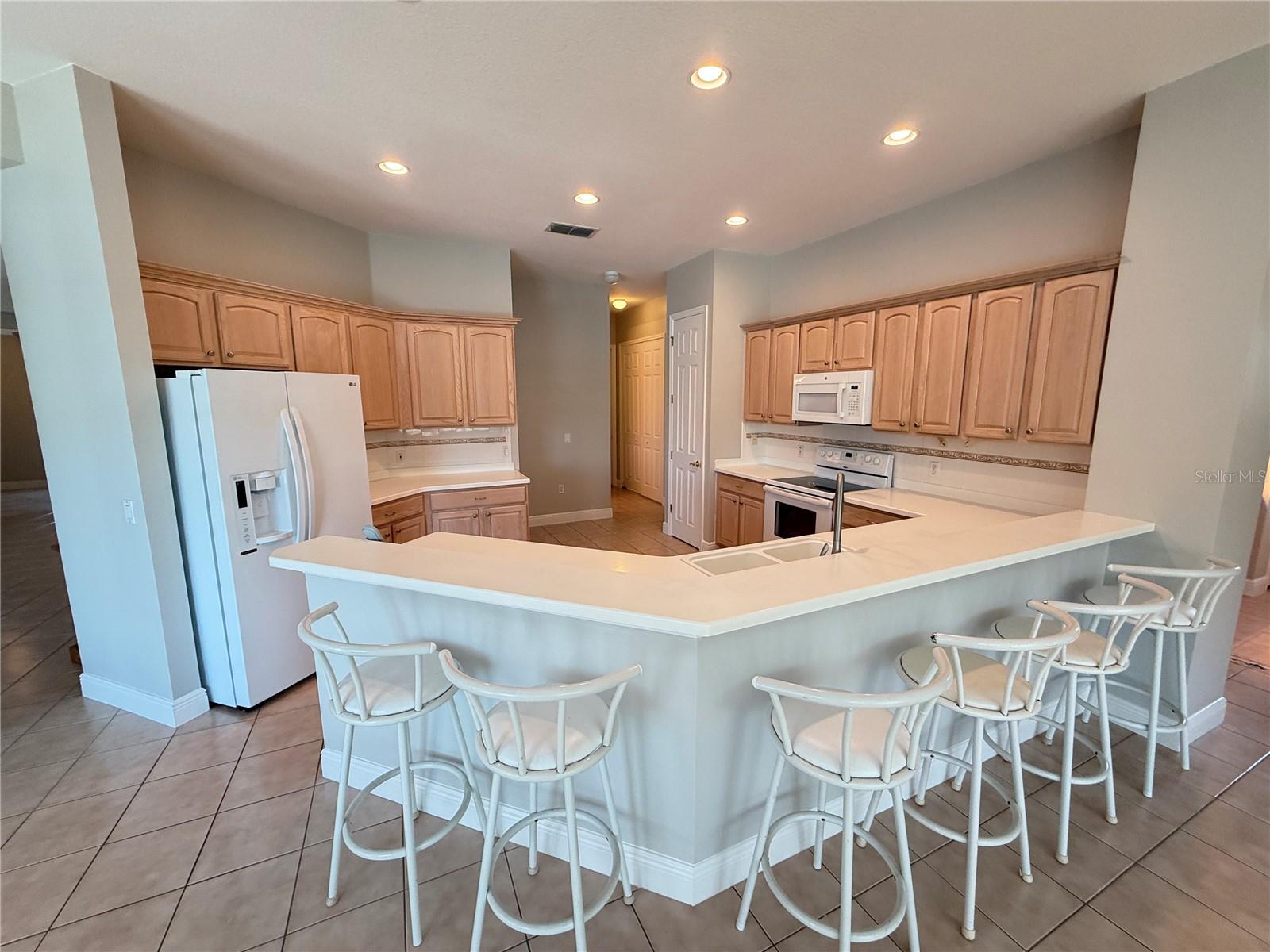 Image 14 of 83 For 825 Glendora Road