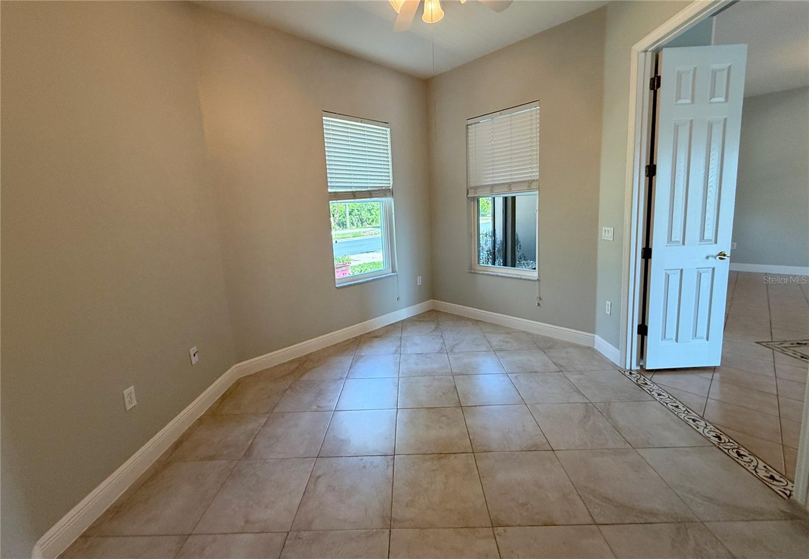 Image 23 of 83 For 825 Glendora Road