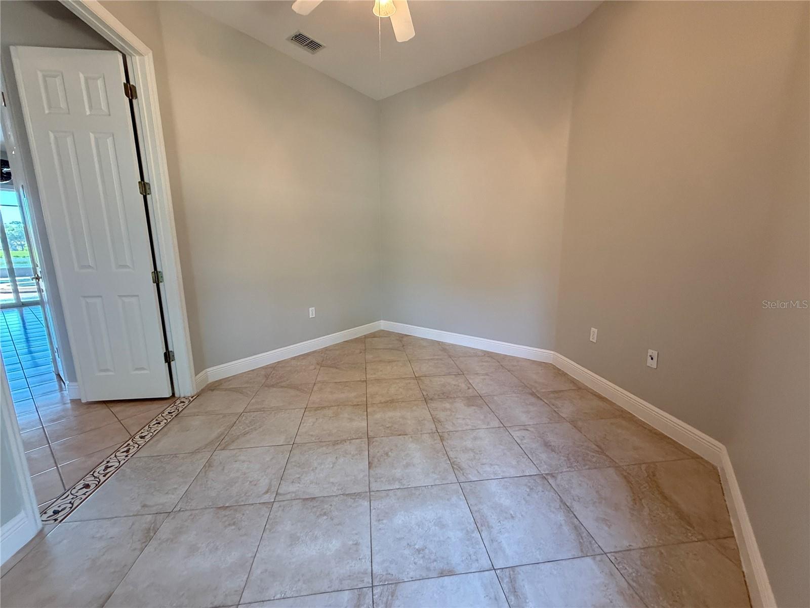 Image 25 of 83 For 825 Glendora Road