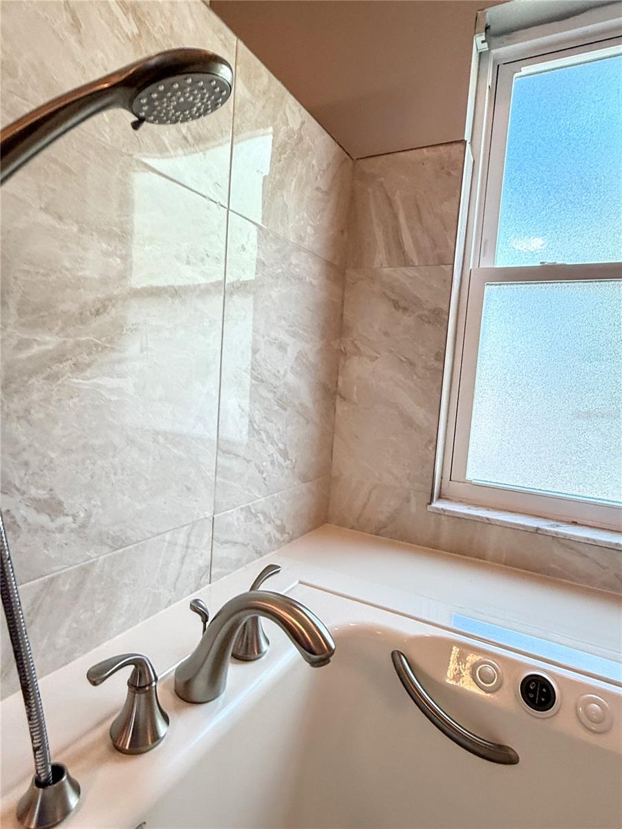 Image 35 of 83 For 825 Glendora Road