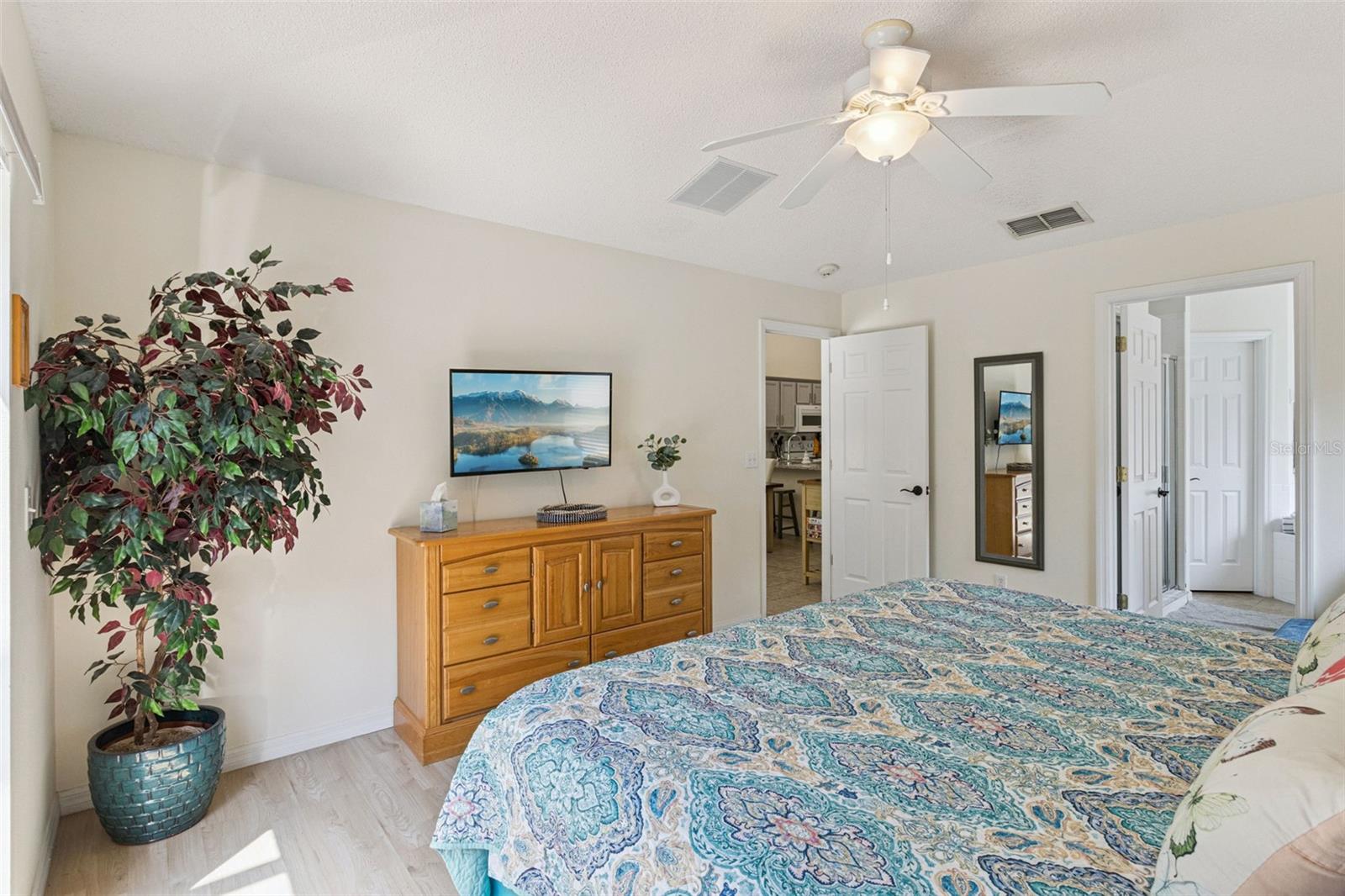 Image 23 of 75 For 138 Madiera Beach Boulevard