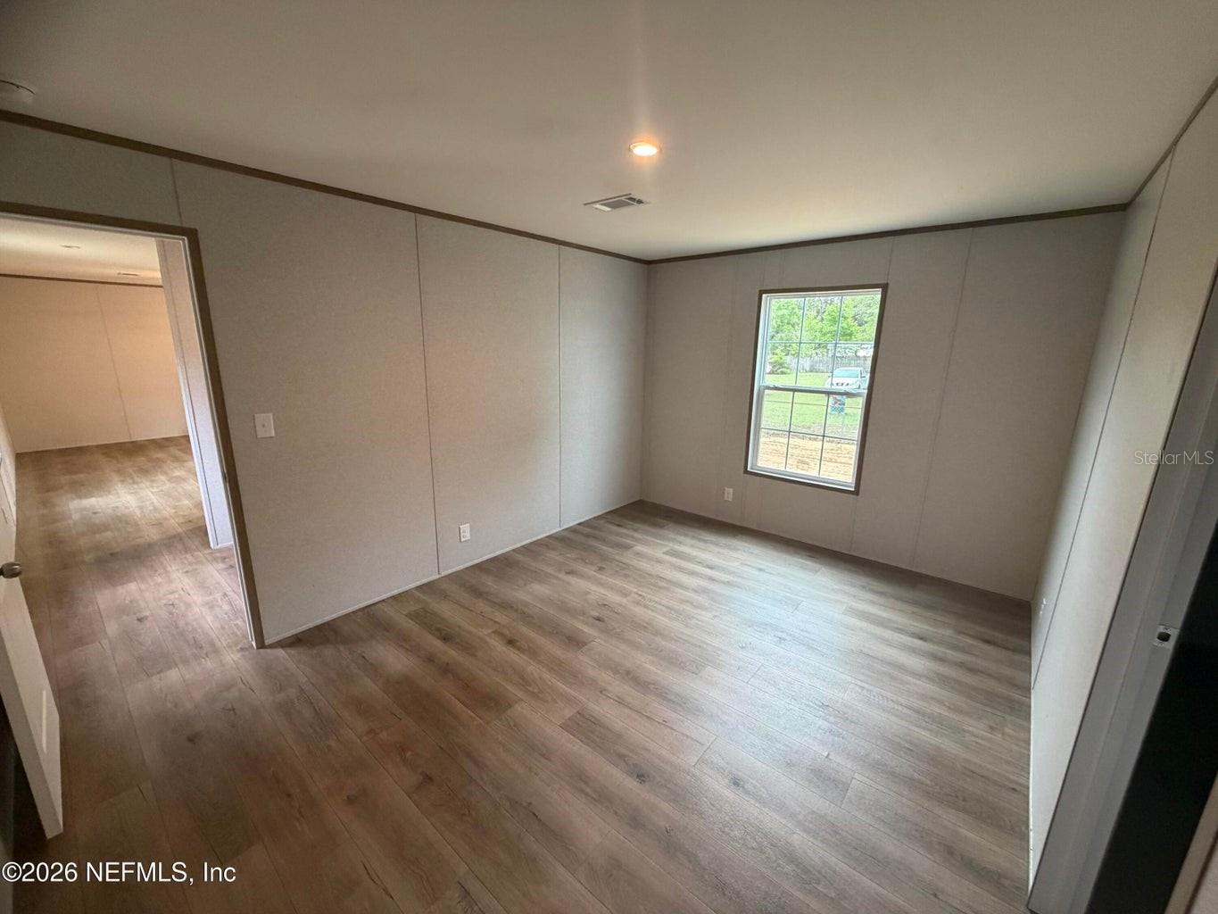 Image 10 of 23 For 213 Milton Avenue