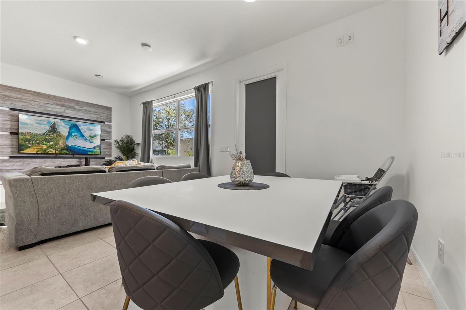 Image 13 of 38 For 835 Longboat Drive