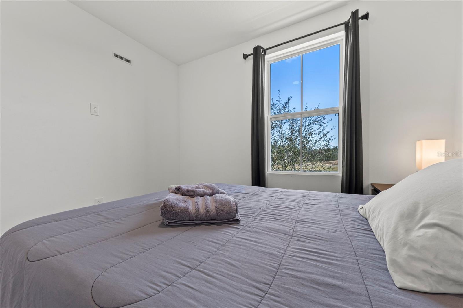 Image 19 of 38 For 835 Longboat Drive