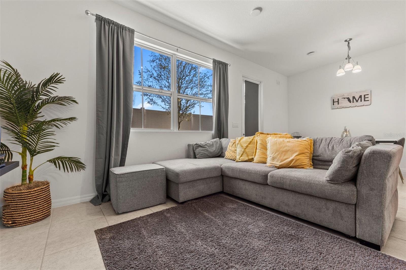 Image 4 of 38 For 835 Longboat Drive