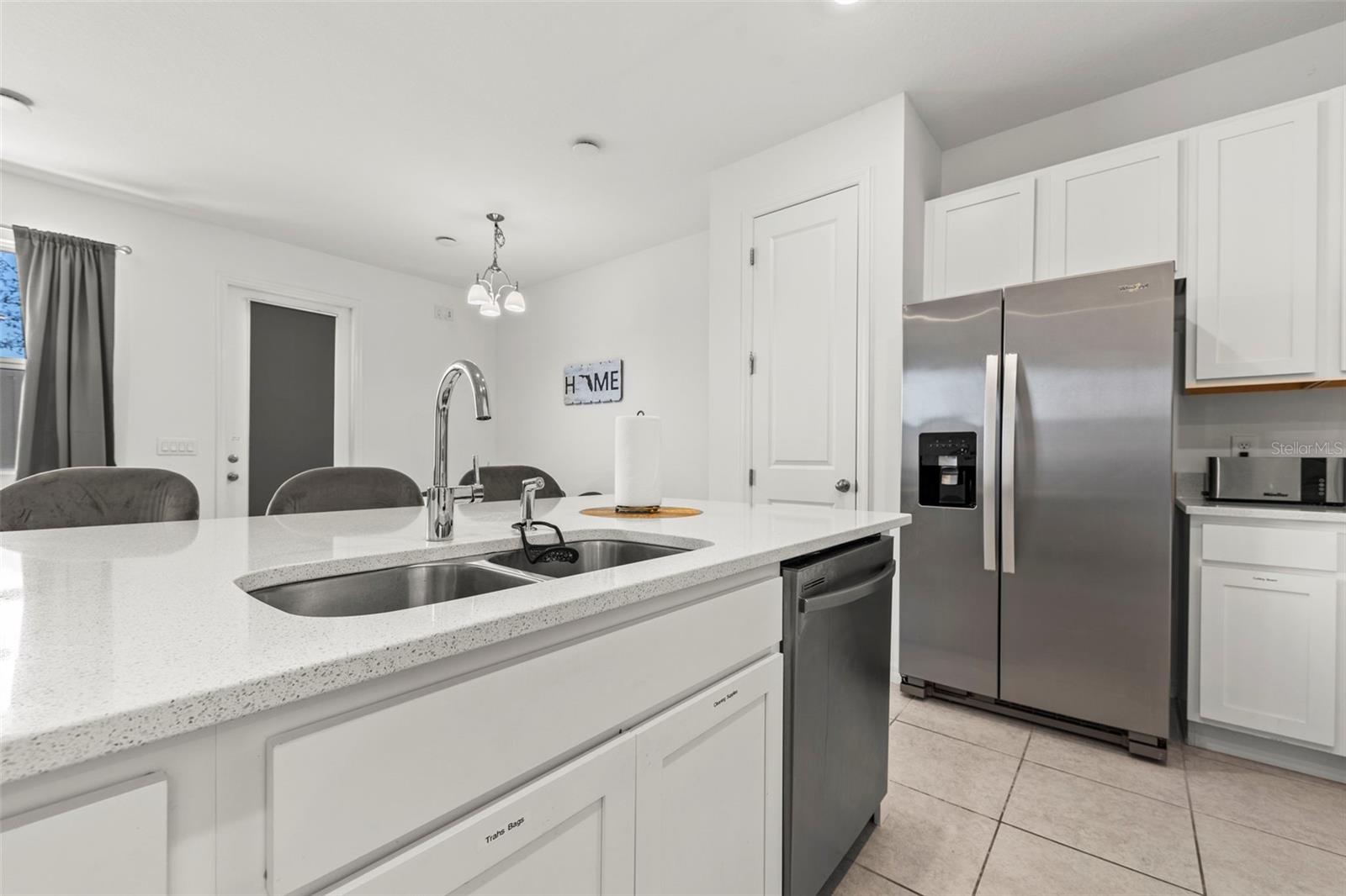 Image 9 of 38 For 835 Longboat Drive