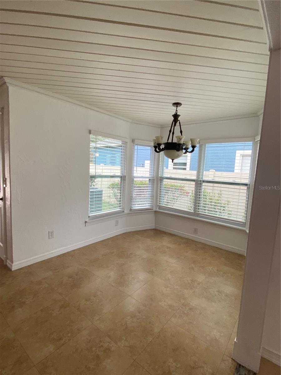 Image 18 of 41 For 1310 Ridge Road