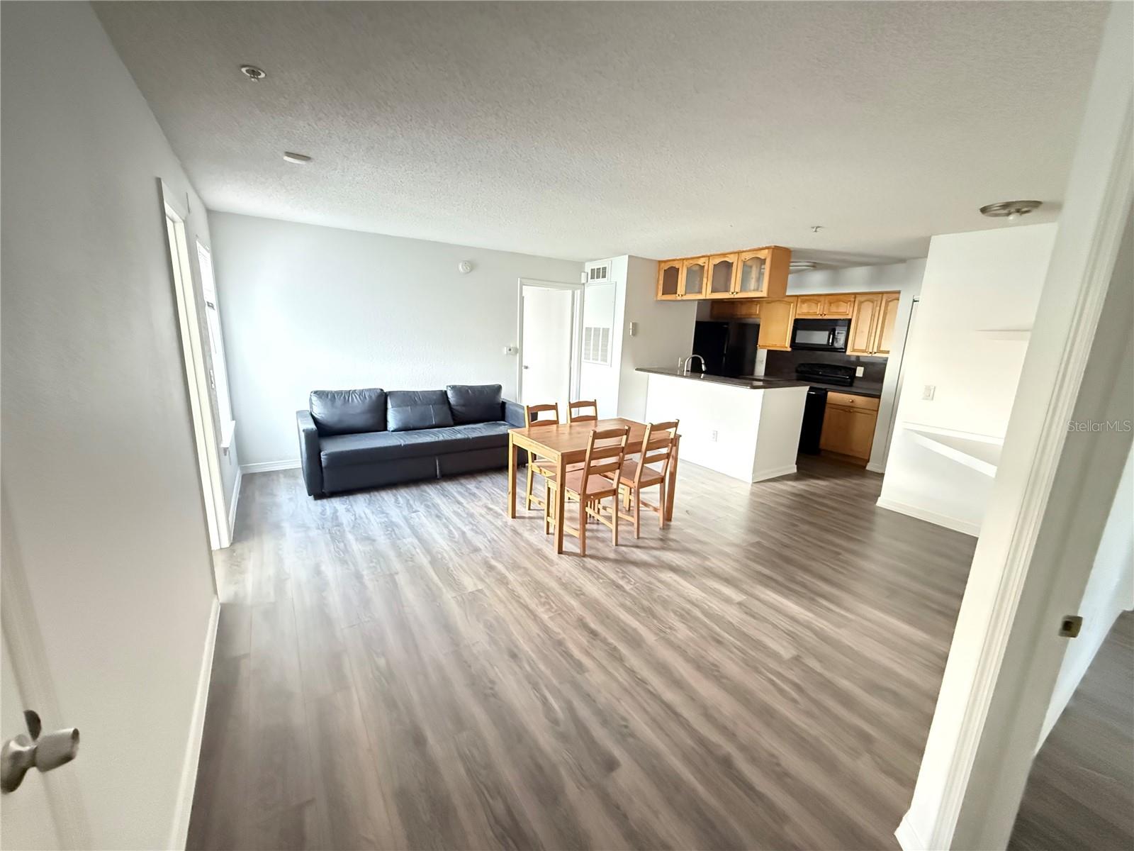 Image 6 of 28 For 4105 Tropical Isle Boulevard 217