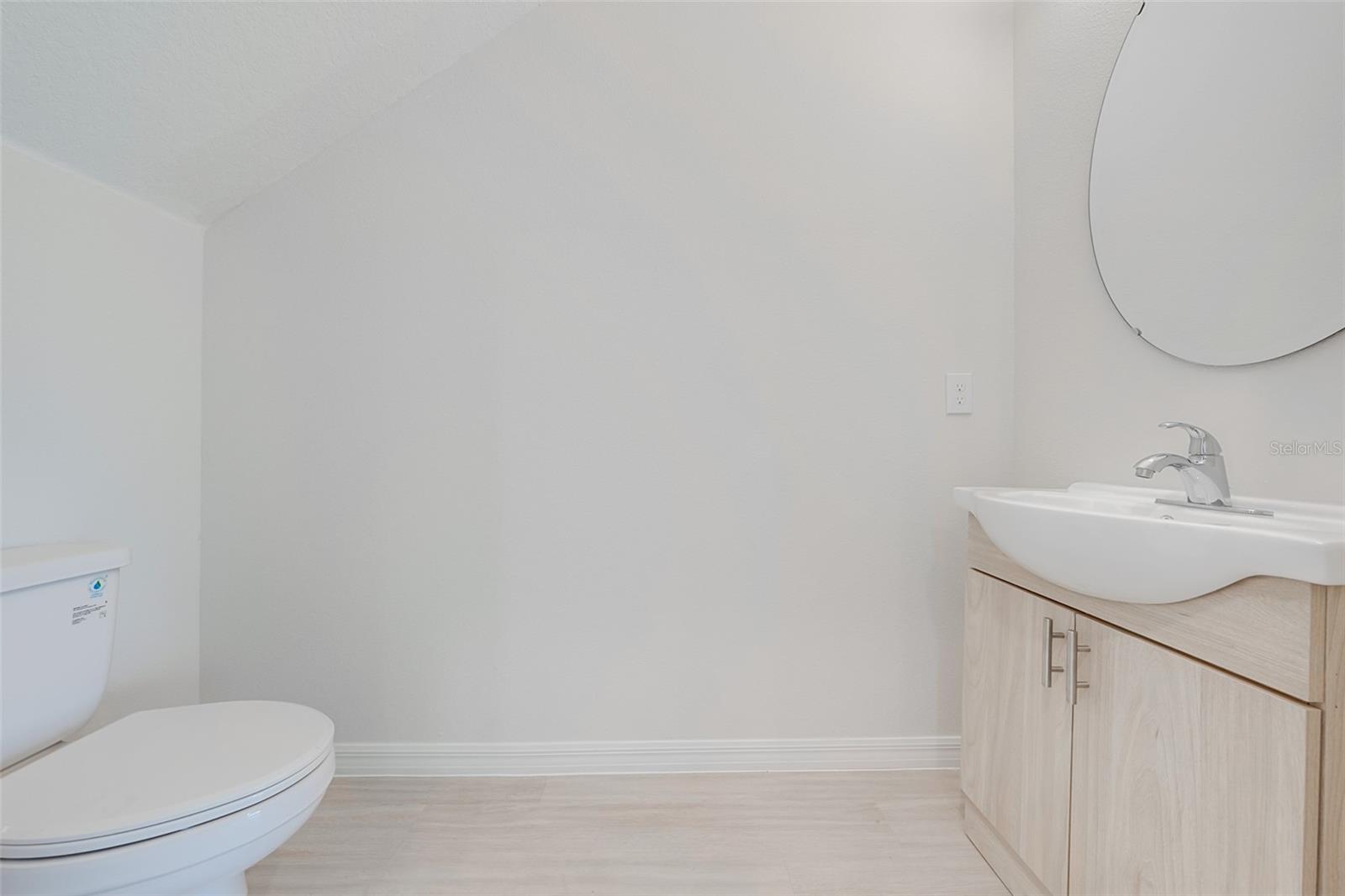 Image 4 of 40 For 2147 Penny Lane