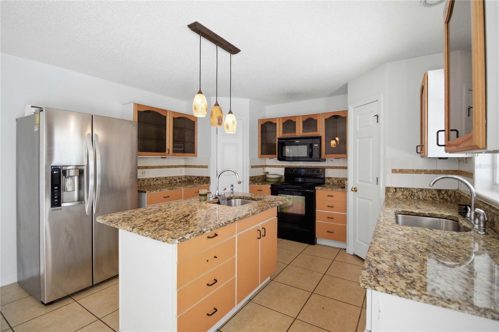 Image 13 of 38 For 206 Taranto Way