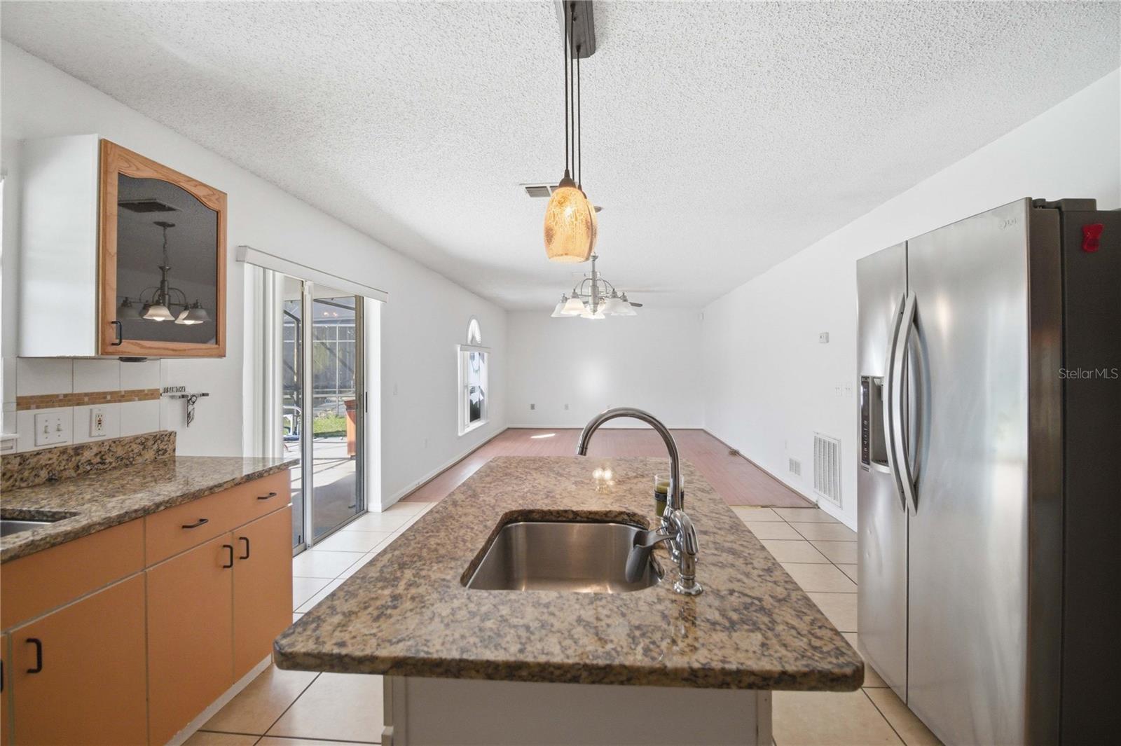 Image 14 of 38 For 206 Taranto Way