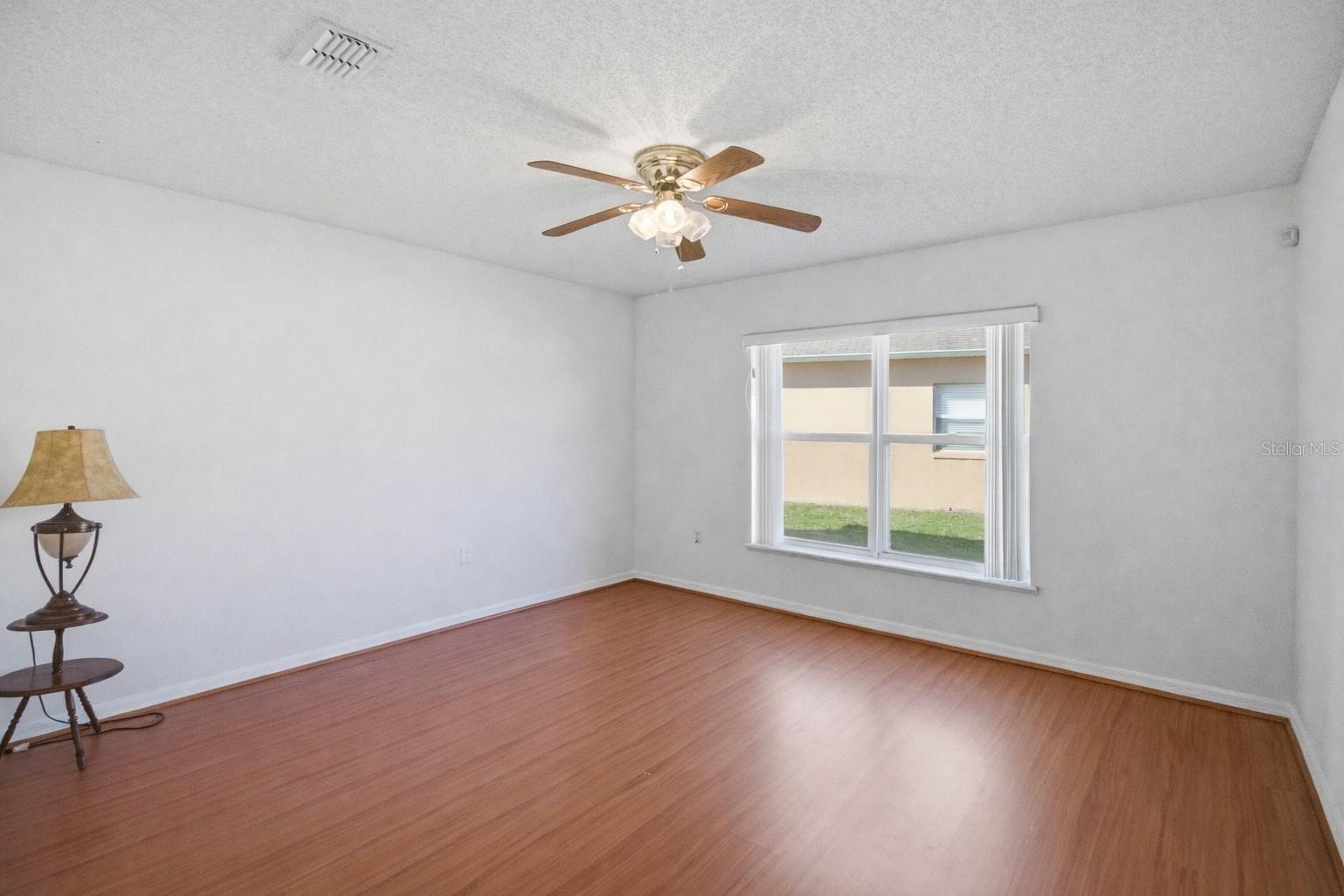 Image 15 of 38 For 206 Taranto Way