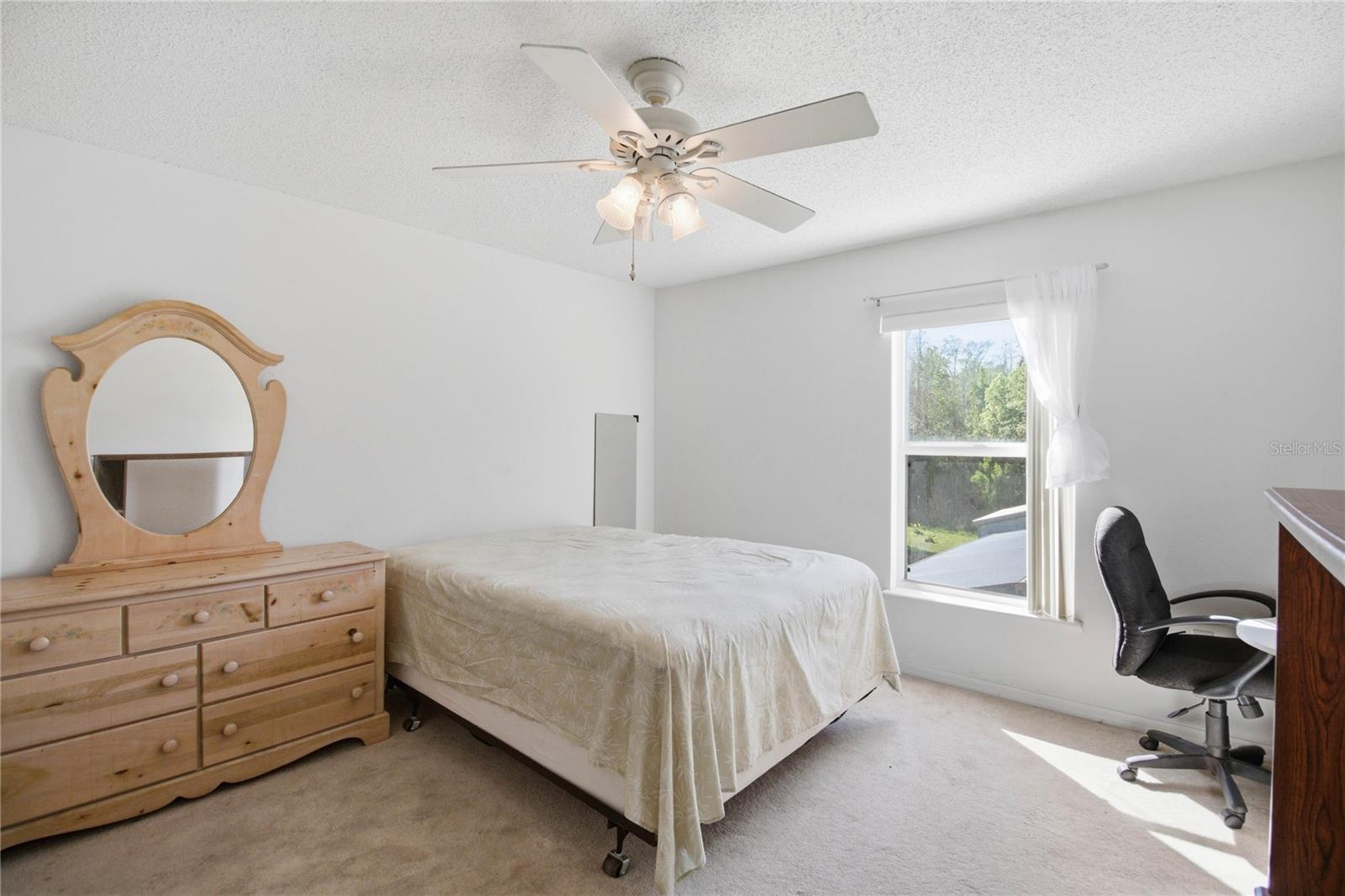 Image 25 of 38 For 206 Taranto Way