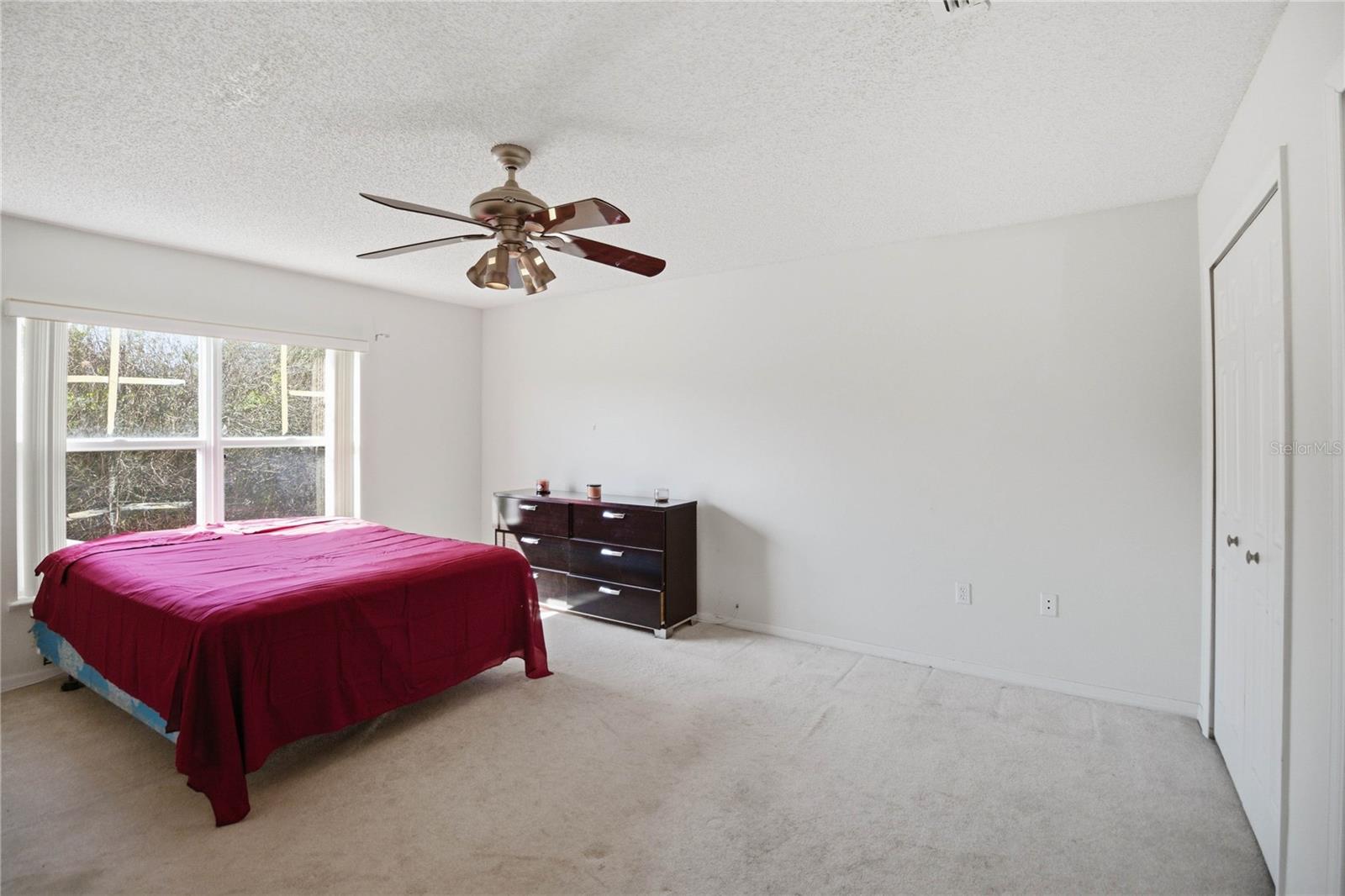 Image 27 of 38 For 206 Taranto Way