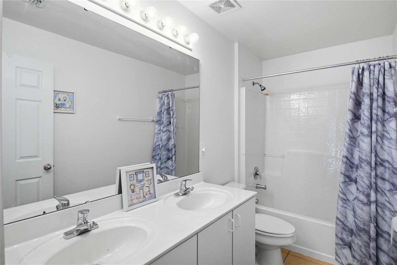 Image 31 of 38 For 206 Taranto Way