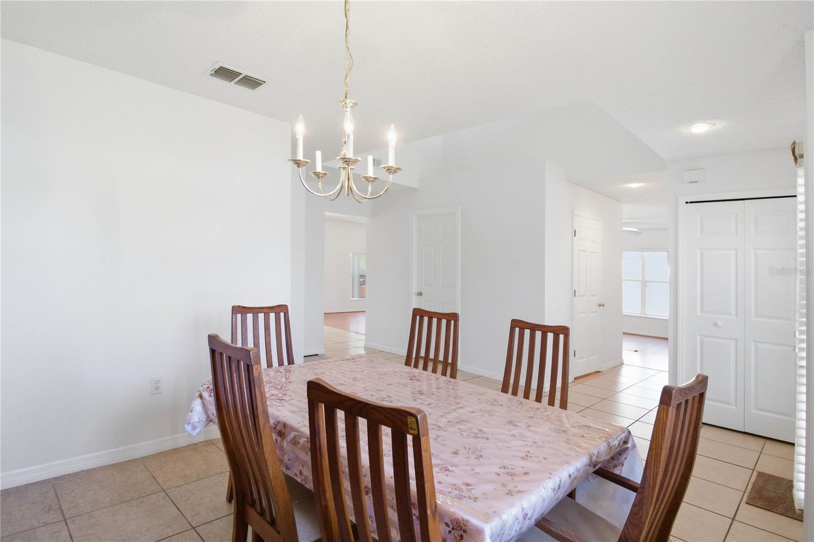 Image 8 of 38 For 206 Taranto Way