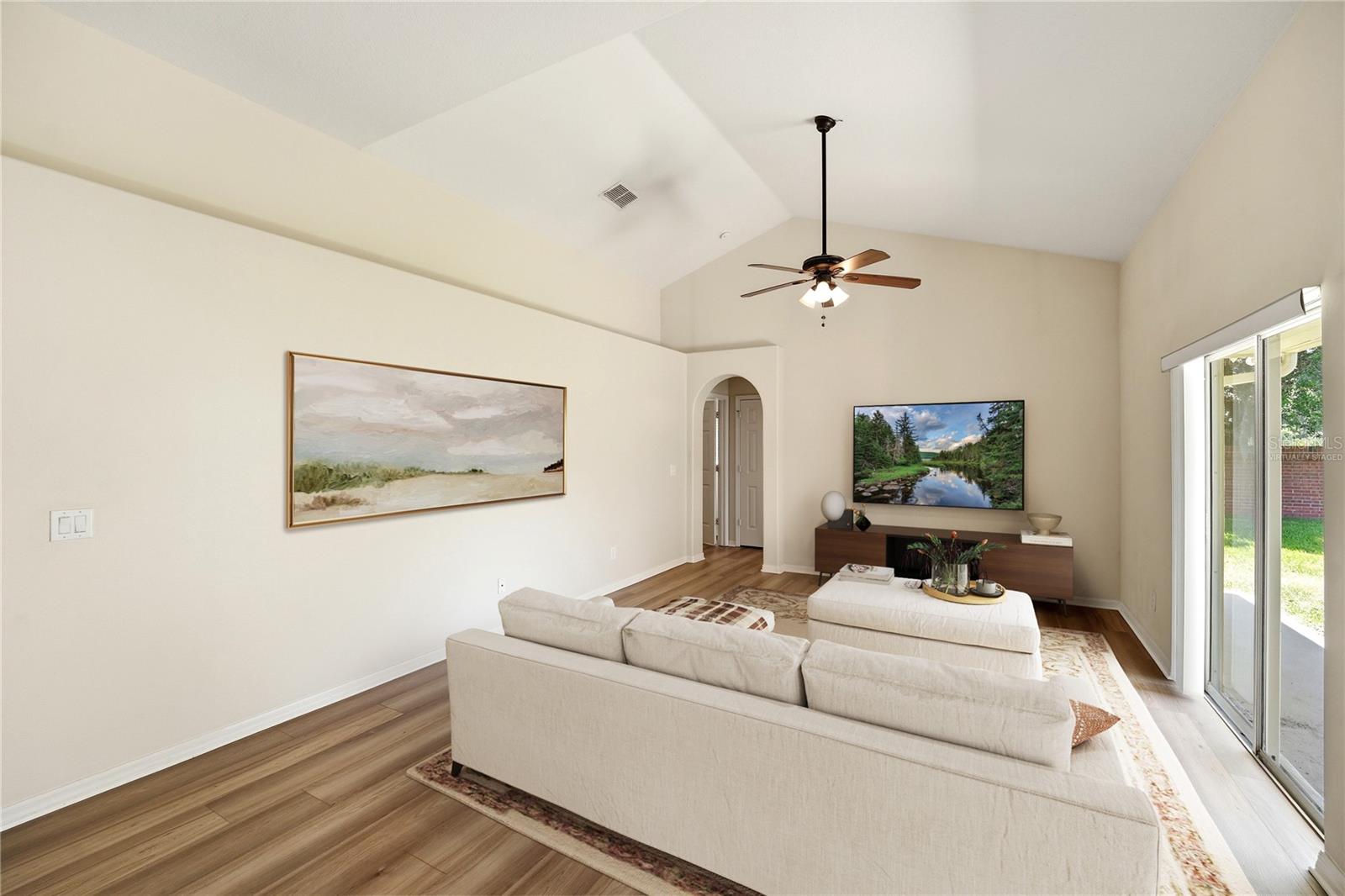 Image 13 of 42 For 4136 Maidu Court