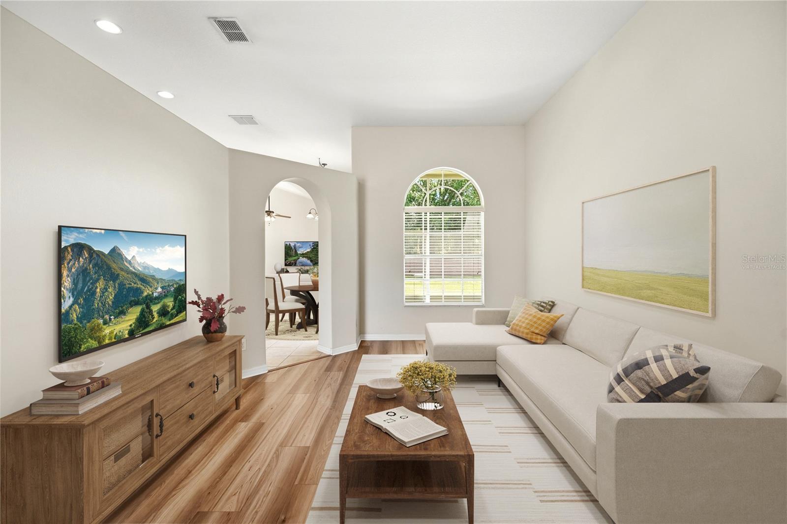 Image 5 of 42 For 4136 Maidu Court