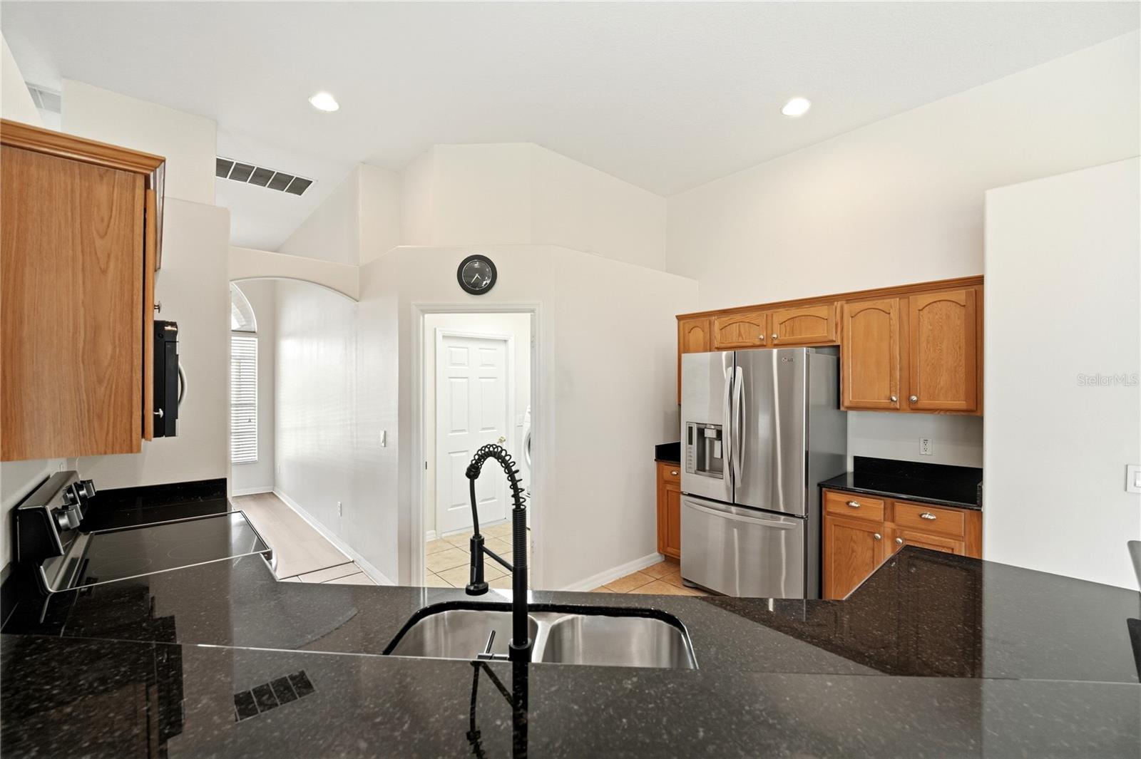 Image 7 of 42 For 4136 Maidu Court