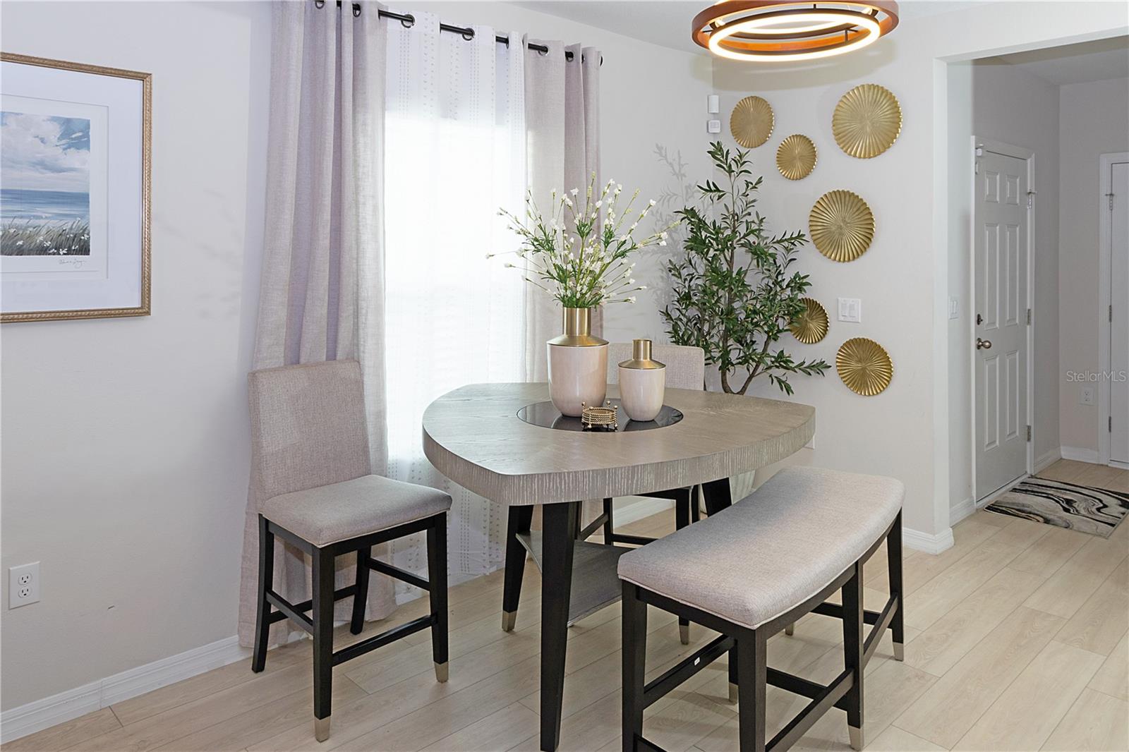 Image 4 of 22 For 3798 King Hill Drive