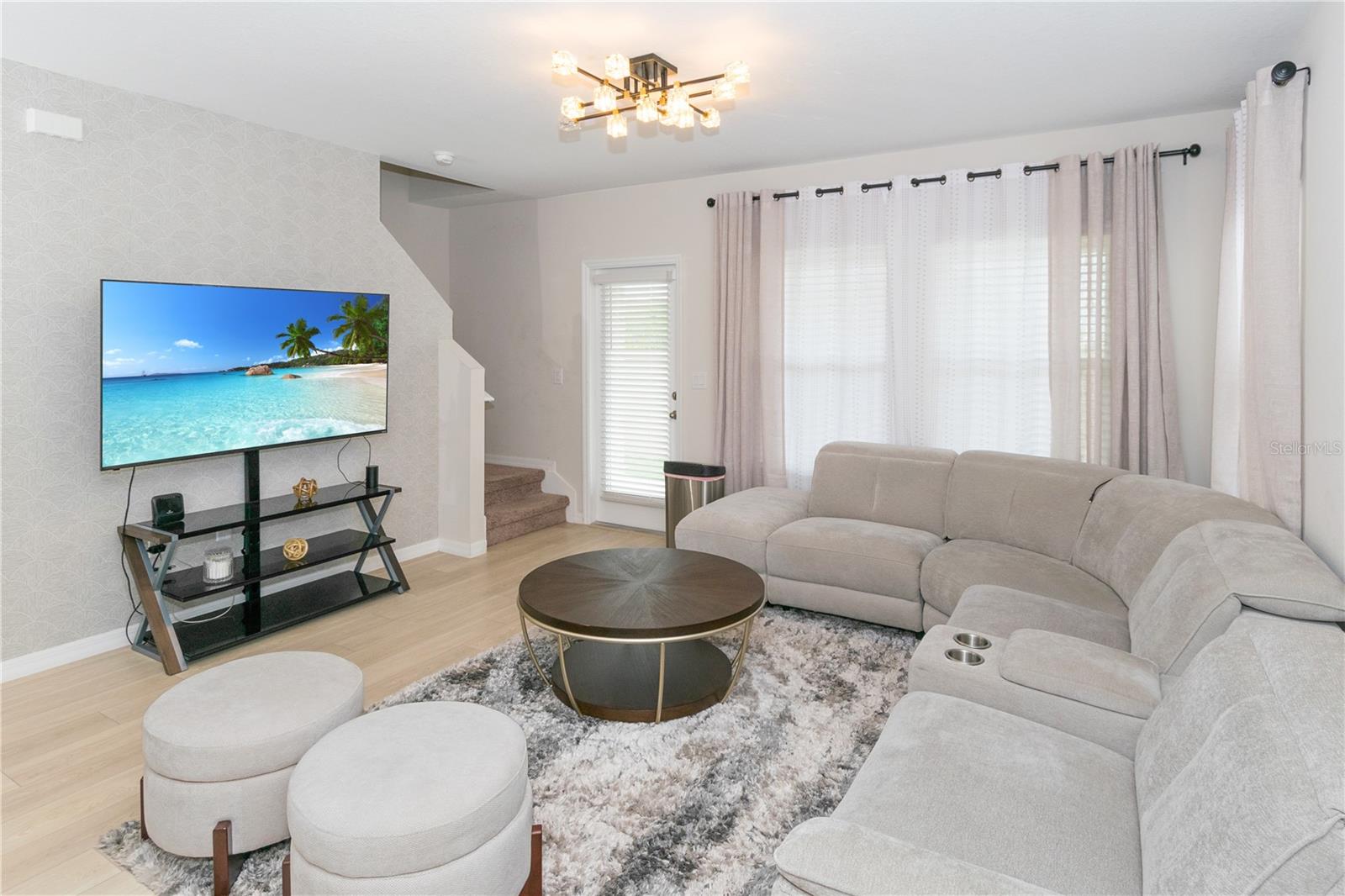 Image 5 of 22 For 3798 King Hill Drive