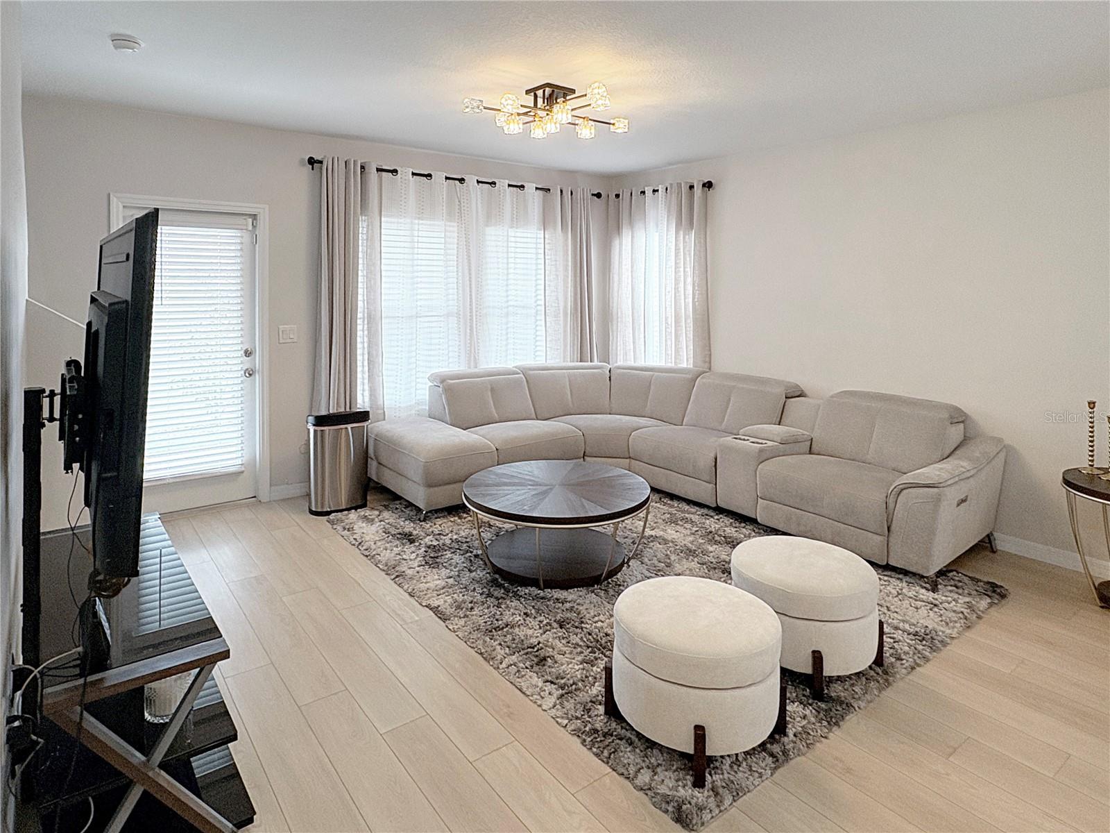 Image 6 of 22 For 3798 King Hill Drive