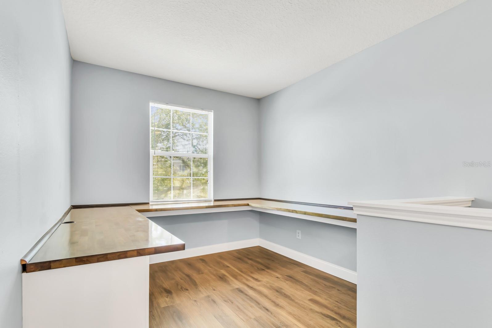 Image 25 of 59 For 14304 Fredricksburg Drive 402