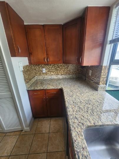 Image 8 of 21 For 3103 Rio Grande Trail