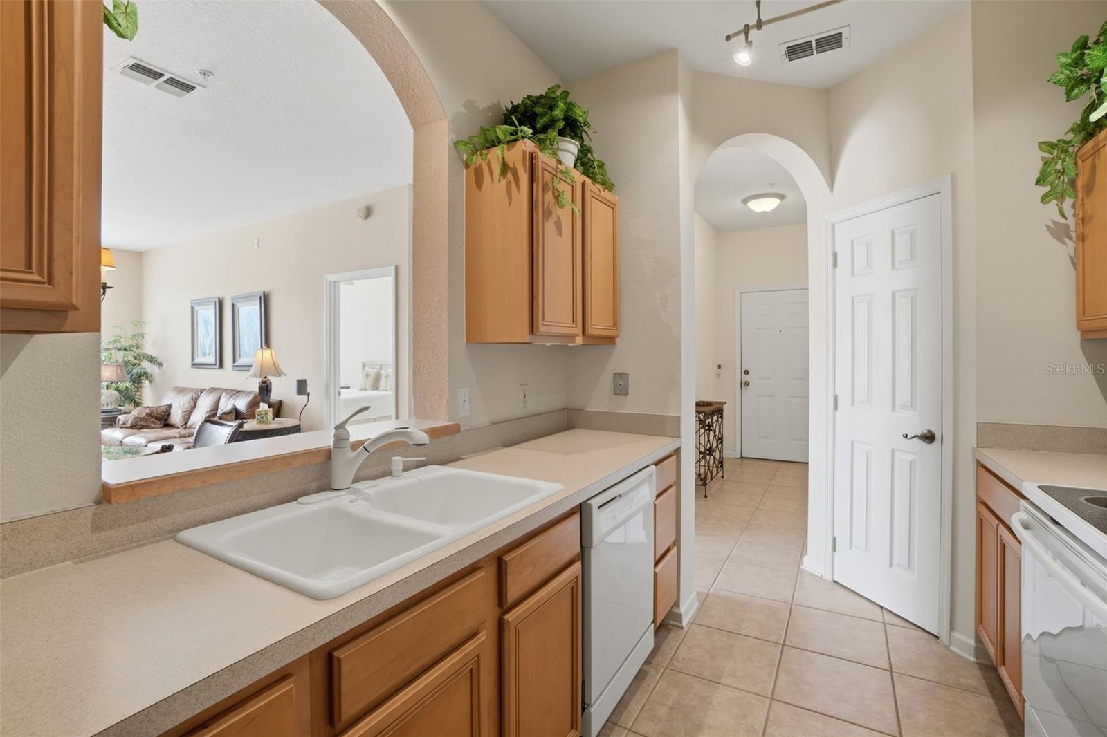 Image 10 of 38 For 13560 Turtle Marsh Loop 336