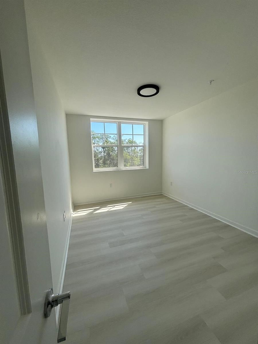 Image 14 of 17 For 5587 Millenia Park Bulevard  508