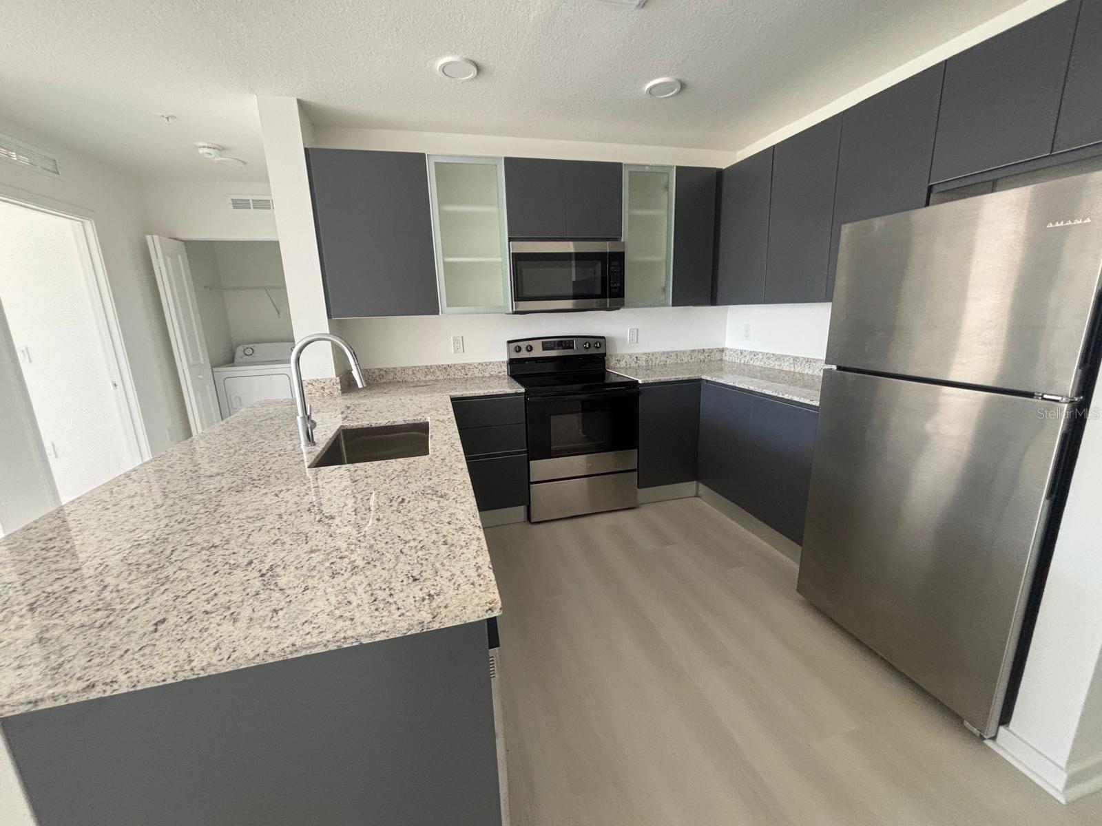 Image 5 of 17 For 5587 Millenia Park Bulevard  508