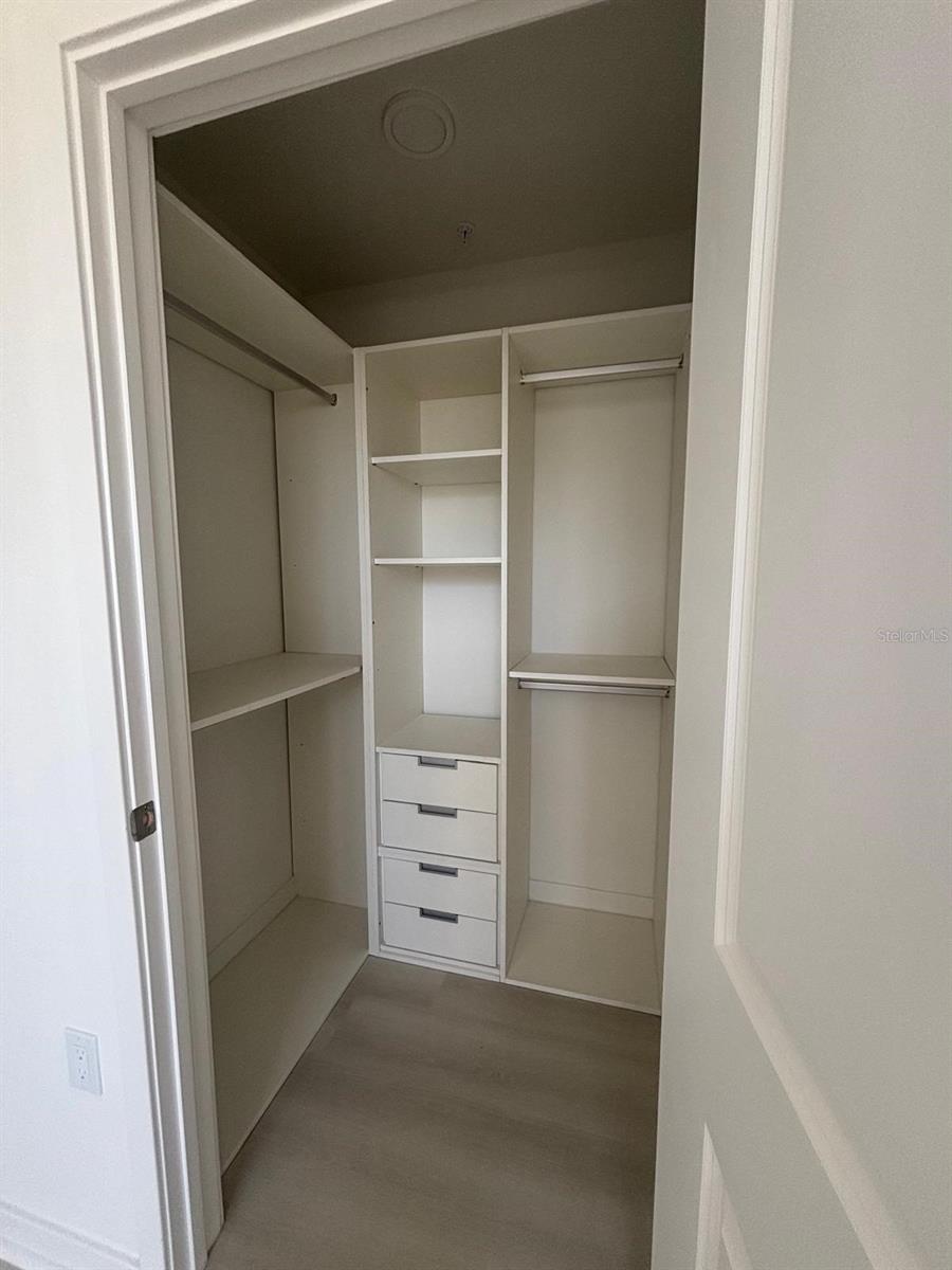 Image 7 of 17 For 5587 Millenia Park Bulevard  508